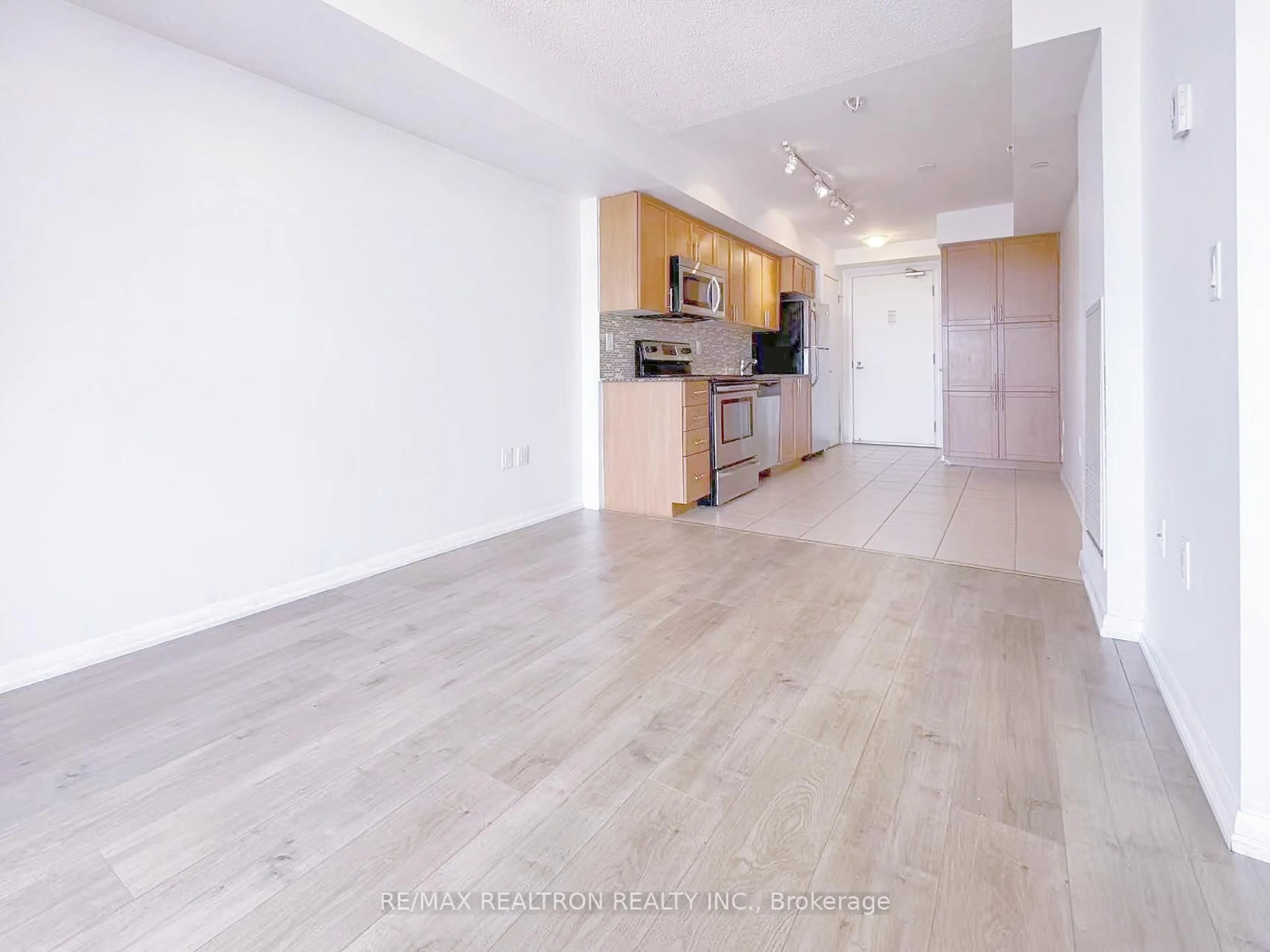A pic of a room for 800 Lawrence Ave #1021, Toronto Ontario M6A 1C3