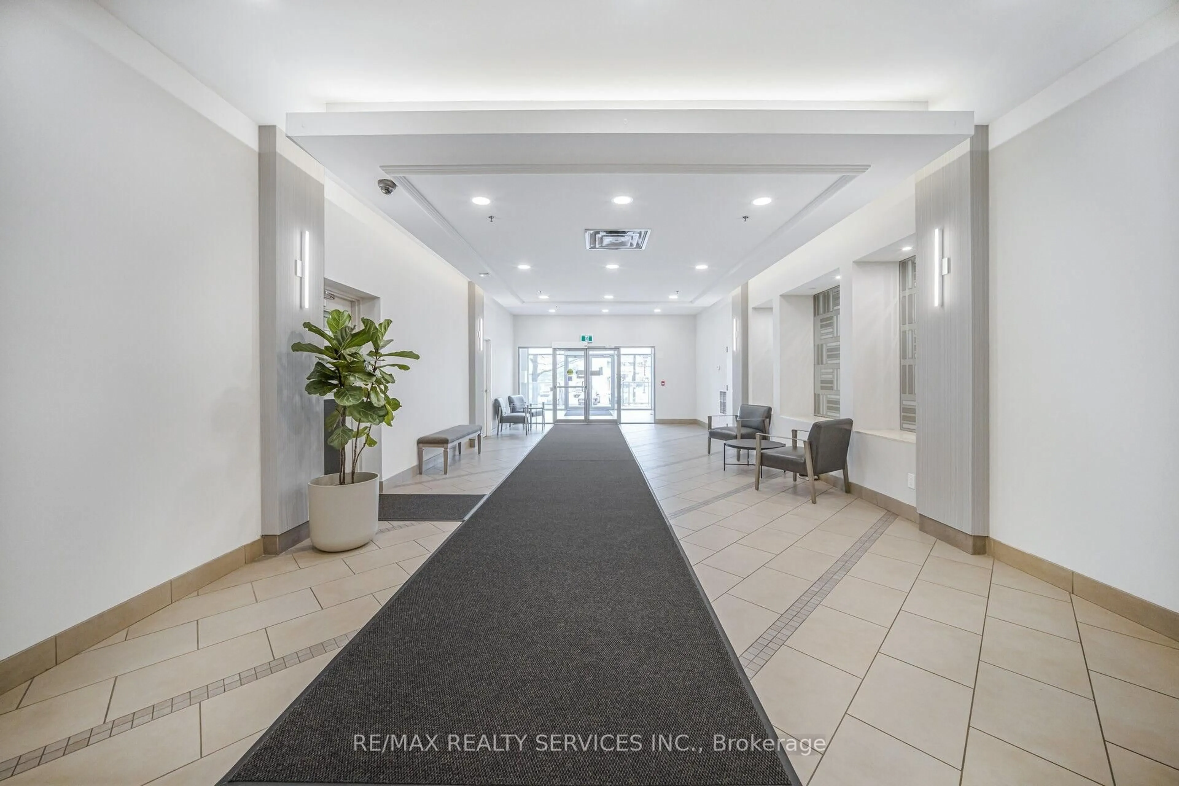 Lobby for 9 George street N/A #303, Brampton Ontario L6Y 1P4