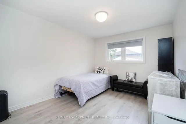 Additional property image - 1496 Tyneburn Cres