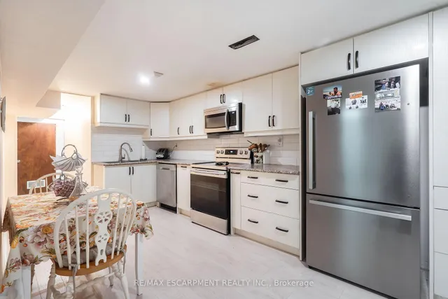 Additional property image - 1496 Tyneburn Cres