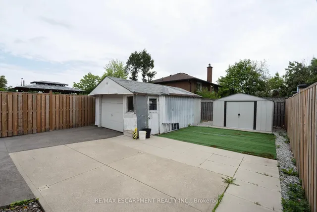 Additional property image - 1496 Tyneburn Cres
