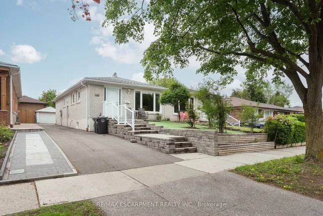 Additional property image - 1496 Tyneburn Cres