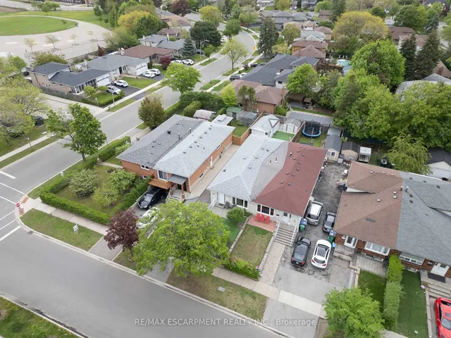 Additional property image - 1496 Tyneburn Cres