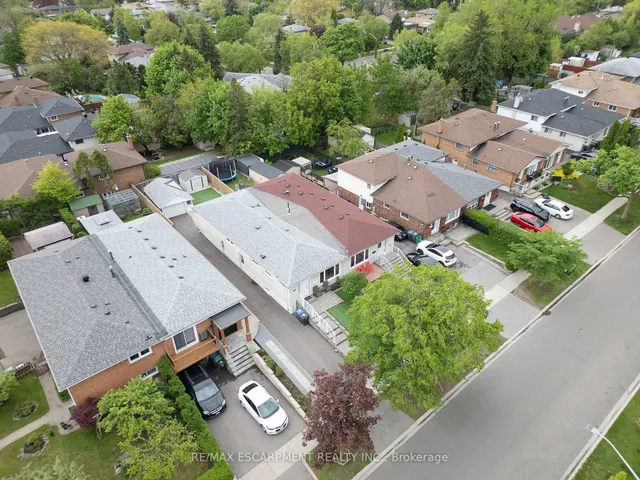Additional property image - 1496 Tyneburn Cres