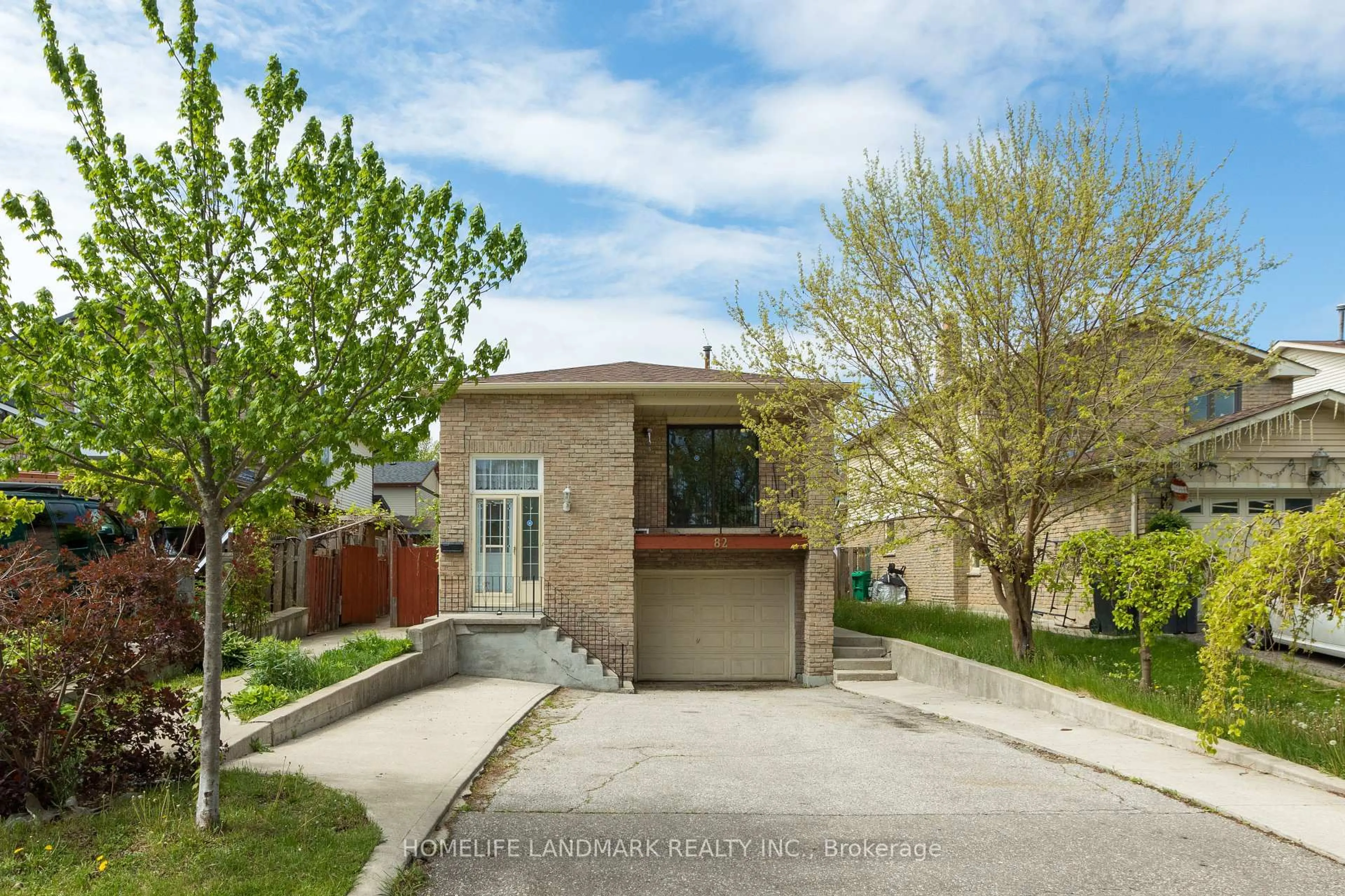 Home with brick exterior material, street for 82 Dafoe Cres, Brampton Ontario L6Y 2L2