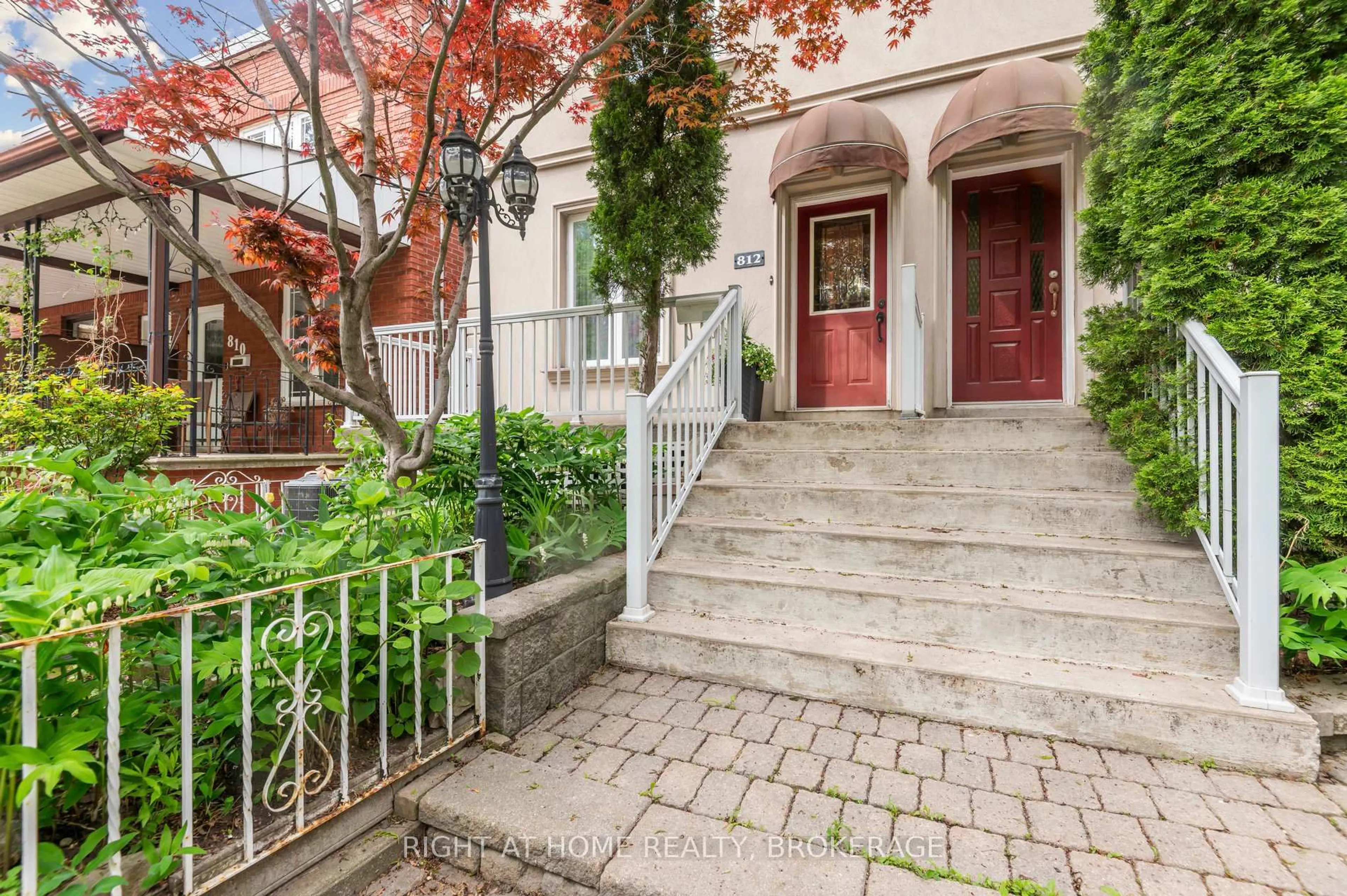 Unknown for 812 Gladstone Ave, Toronto Ontario M6H 3J6