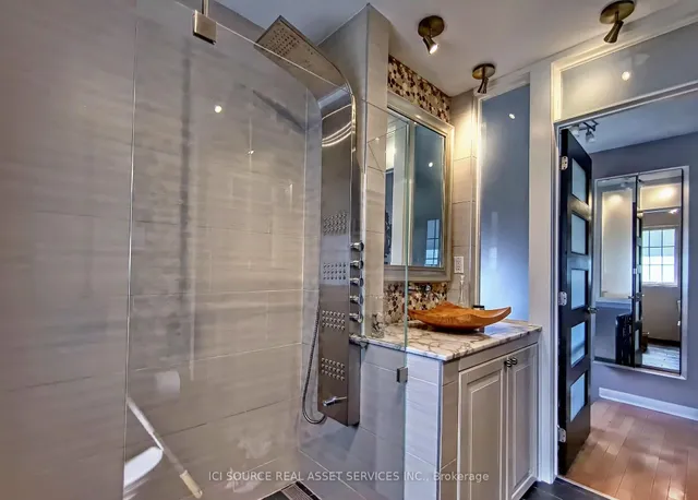 Additional property image - 362 Silverthorn Ave