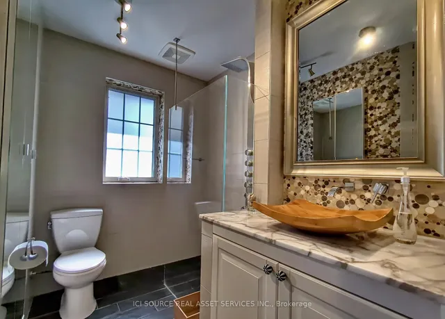 Additional property image - 362 Silverthorn Ave