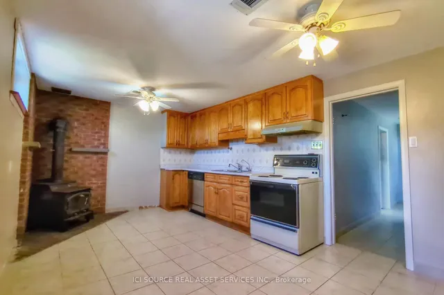 Additional property image - 362 Silverthorn Ave