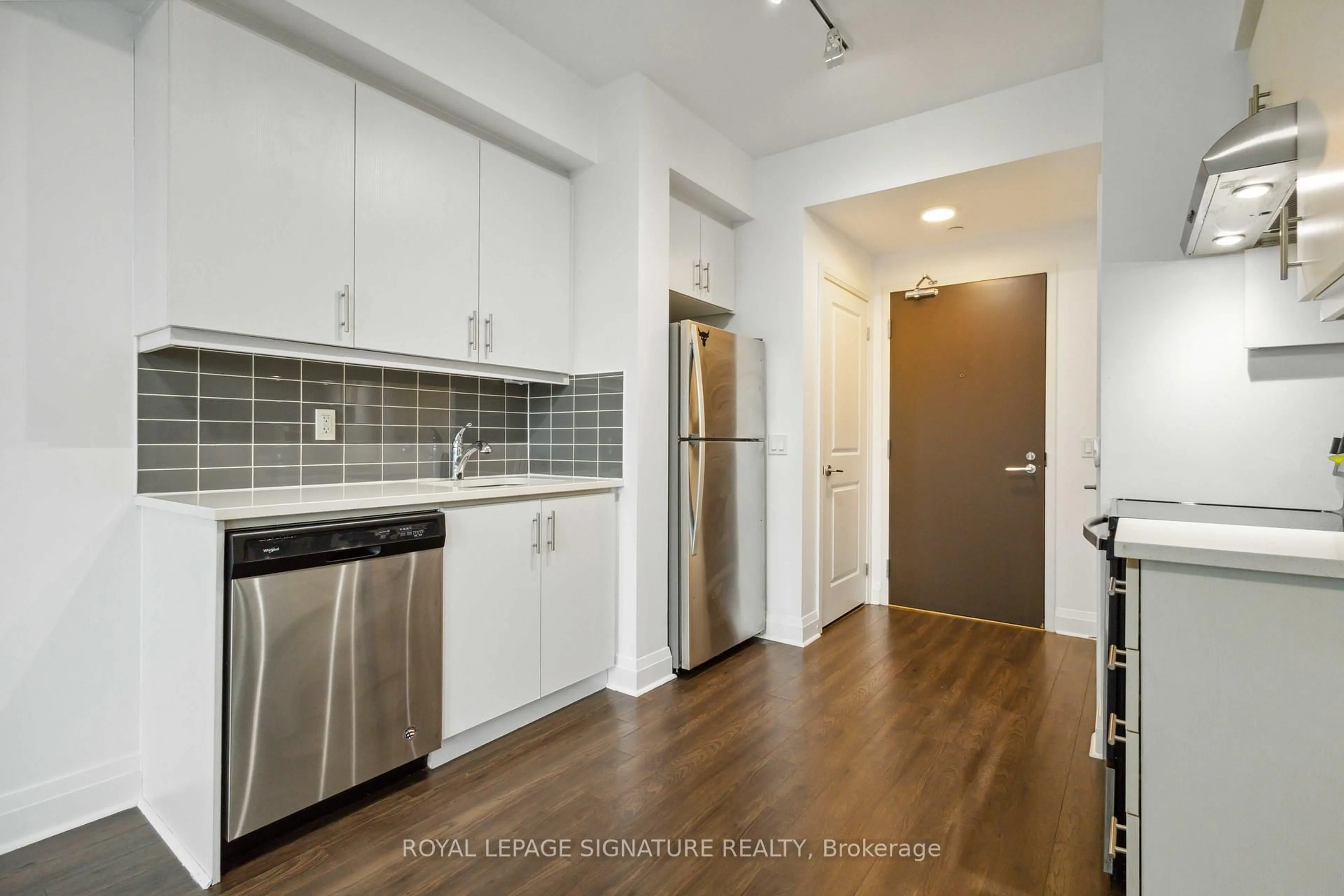 Standard kitchen, unknown for 17 Zorra St #412, Toronto Ontario M8Z 0C8