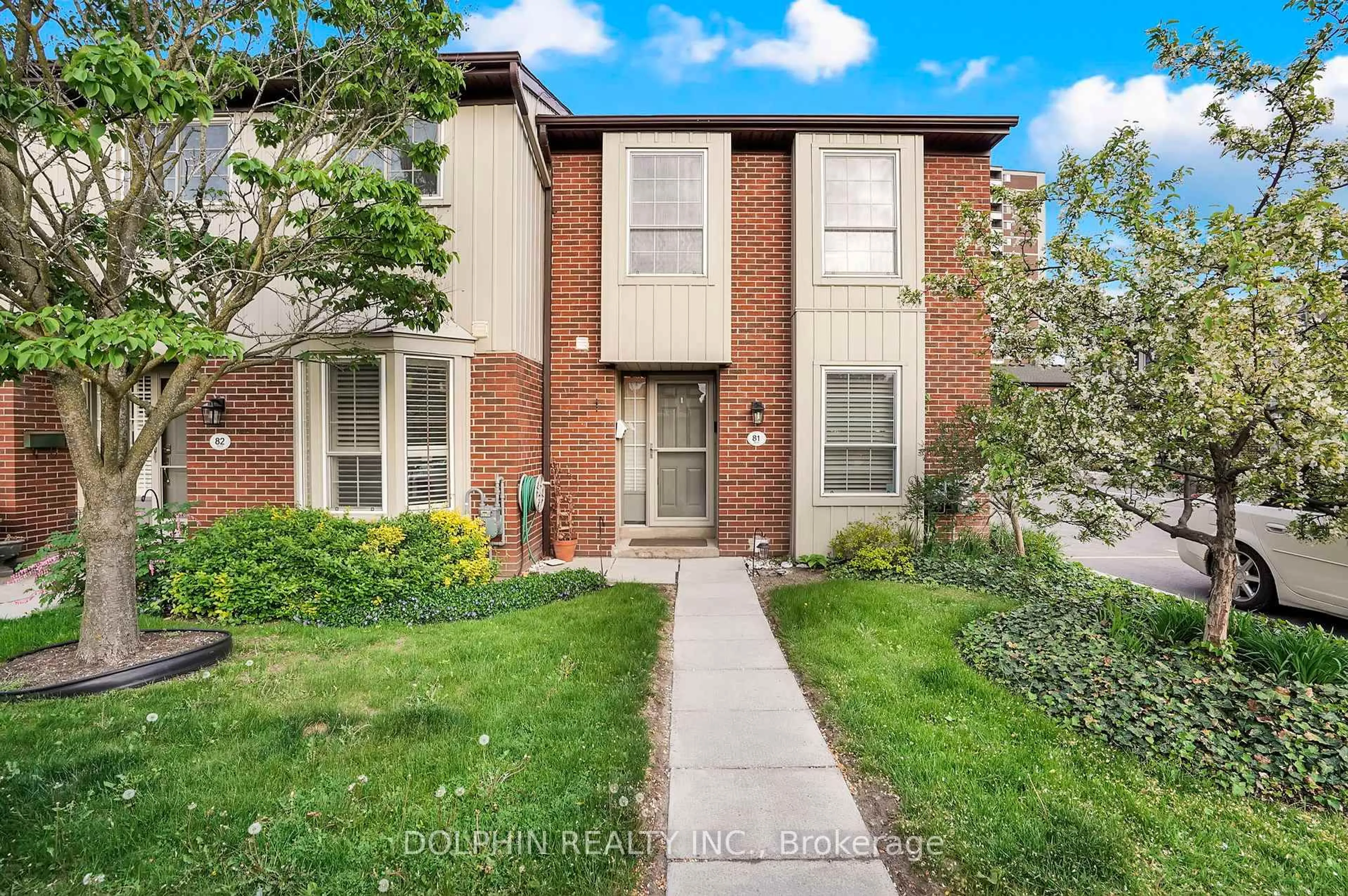 Home with brick exterior material, street for 3033 Glencrest Rd #81, Burlington Ontario L7N 3K1
