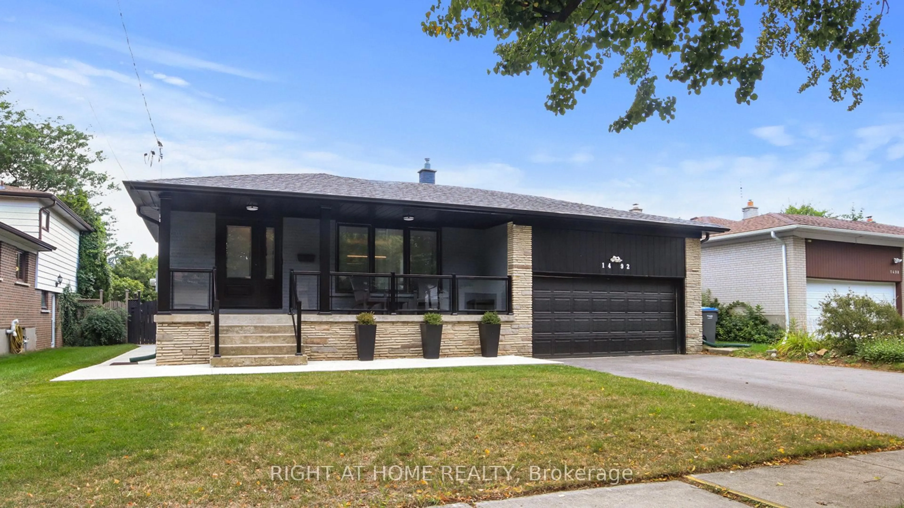 Home with brick exterior material, street for 1492 Agnew Rd, Mississauga Ontario L5J 3G9