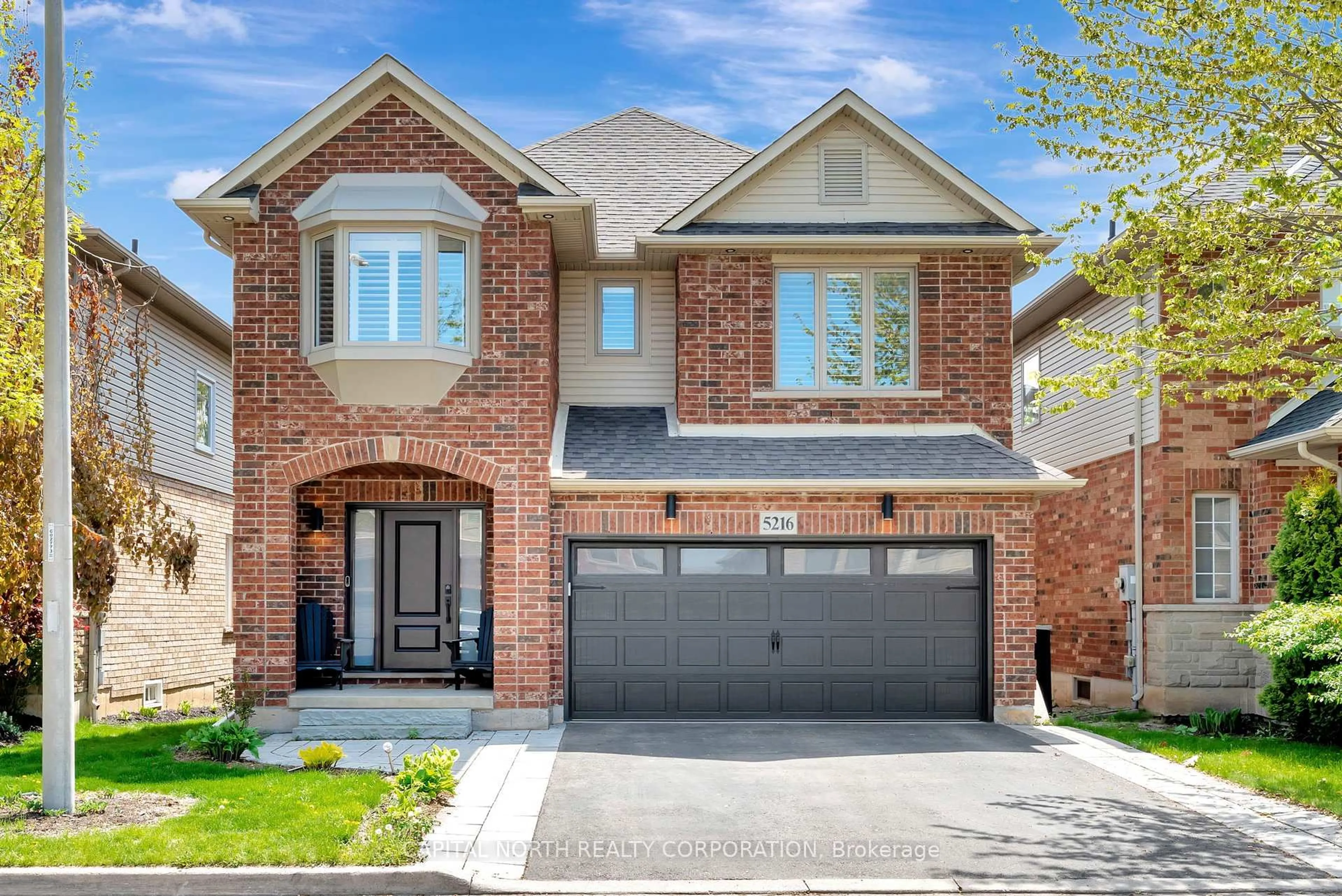 Home with brick exterior material, street for 5216 Autumn Harvest Way, Burlington Ontario L7L 7J5