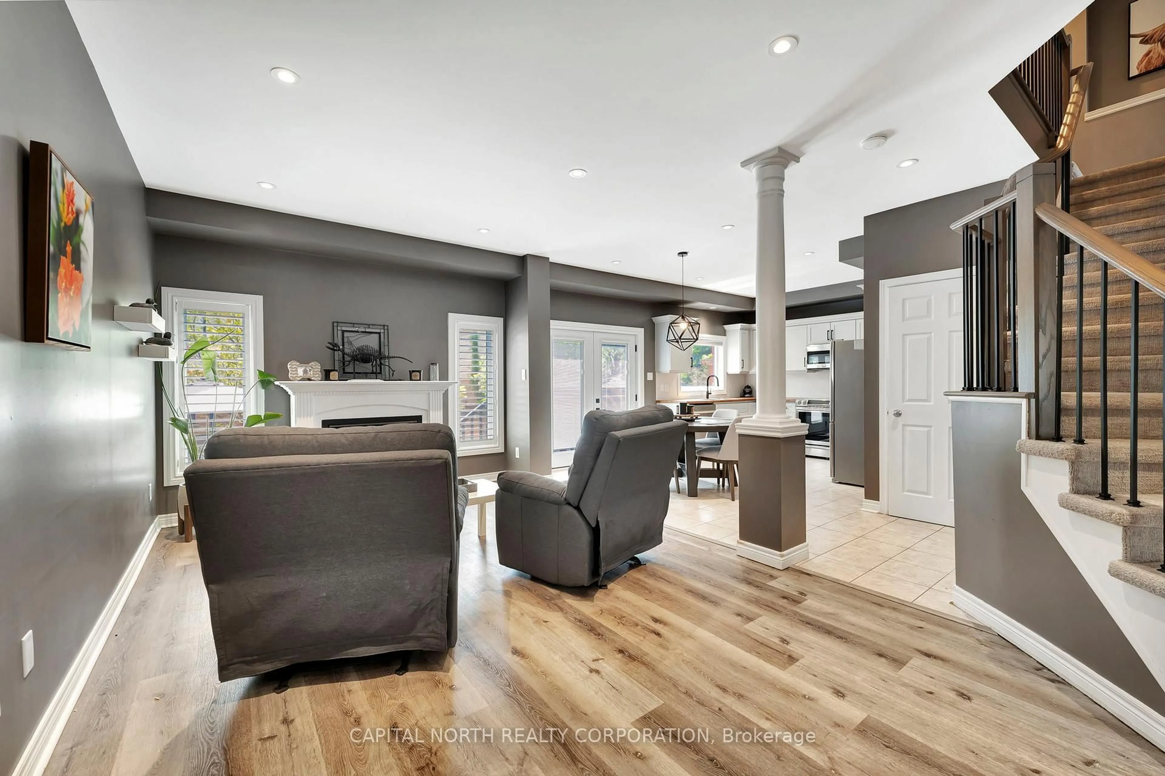 Open concept kitchen, unknown for 5216 Autumn Harvest Way, Burlington Ontario L7L 7J5