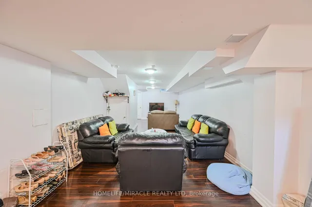 Additional property image - 22 Nutwood Way