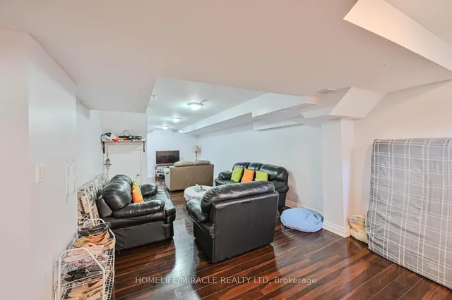 Additional property image - 22 Nutwood Way