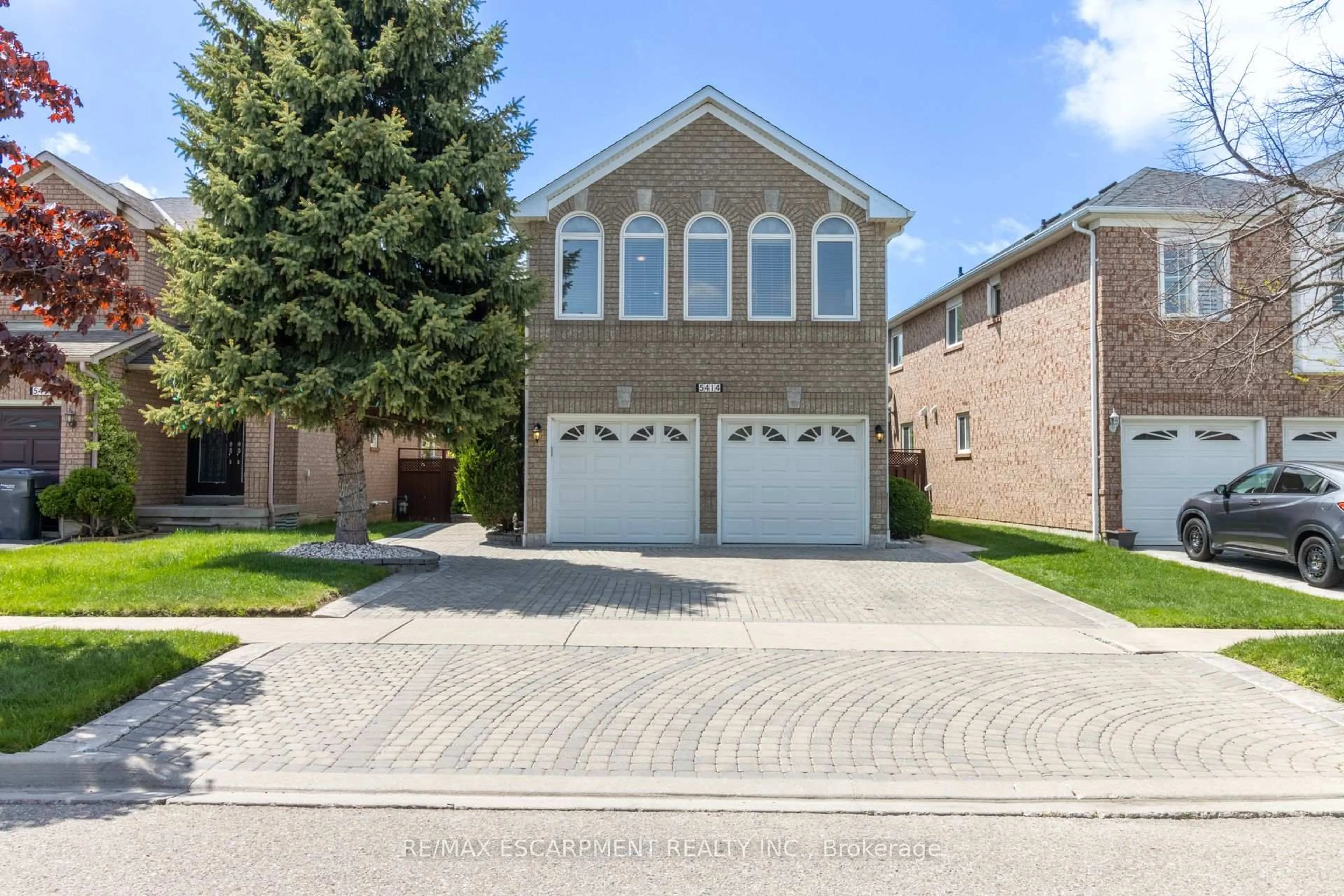 Home with brick exterior material, street for 5414 Kinglet Ave, Mississauga Ontario L5V 2C8