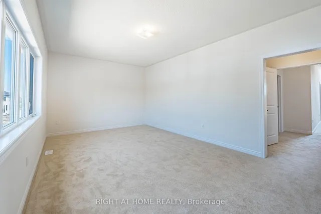 Additional image 19 of 863 Plum Pl