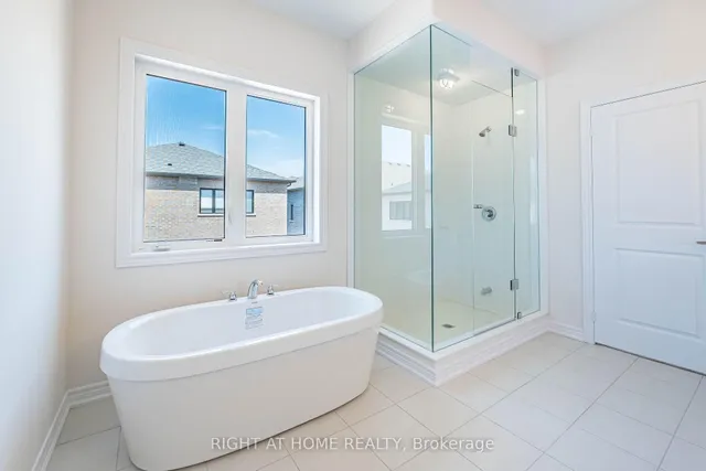 Additional image 16 of 863 Plum Pl