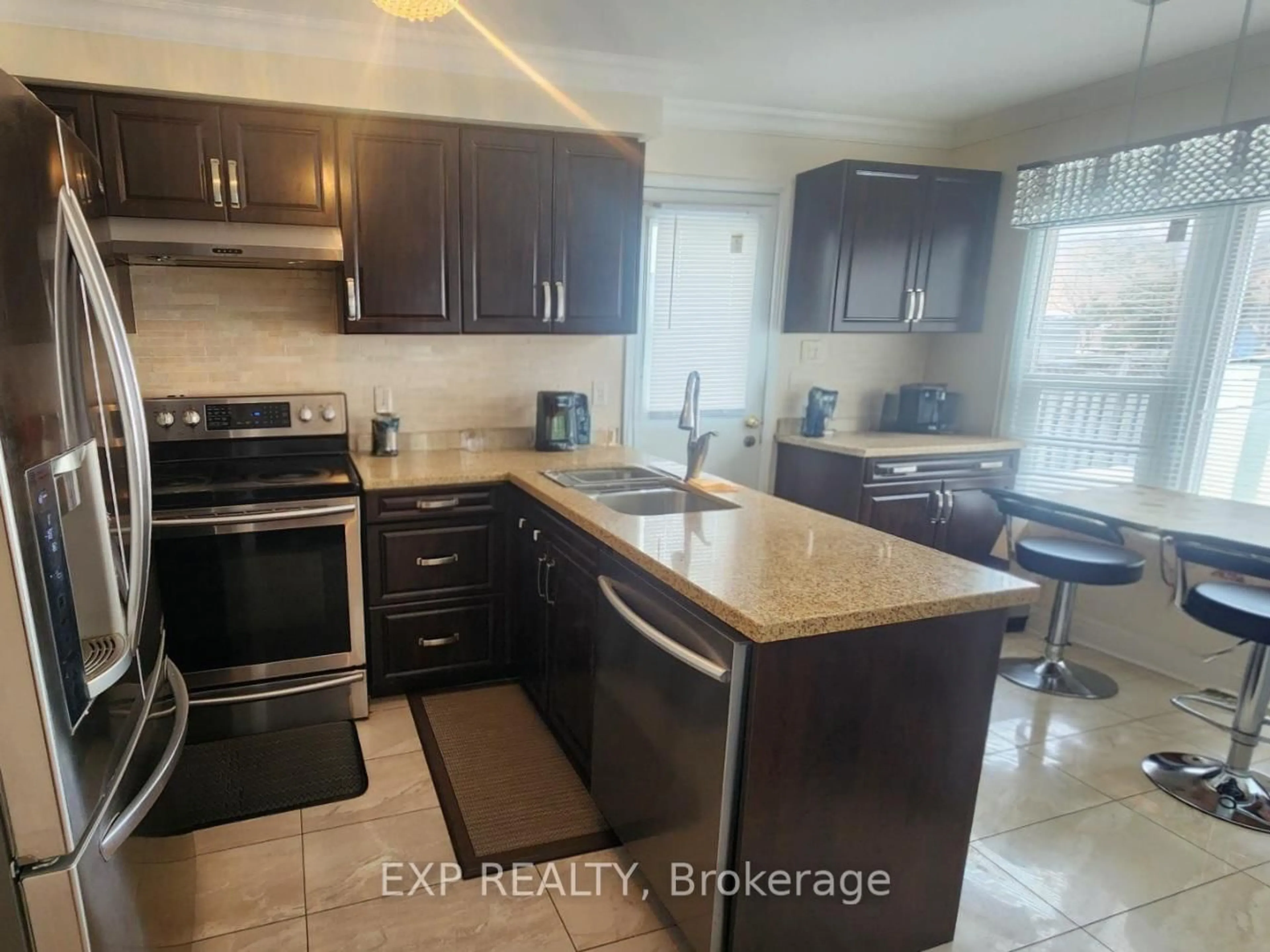 Unknown for 4302 Mayflower Dr, Mississauga Ontario L5R 1T7