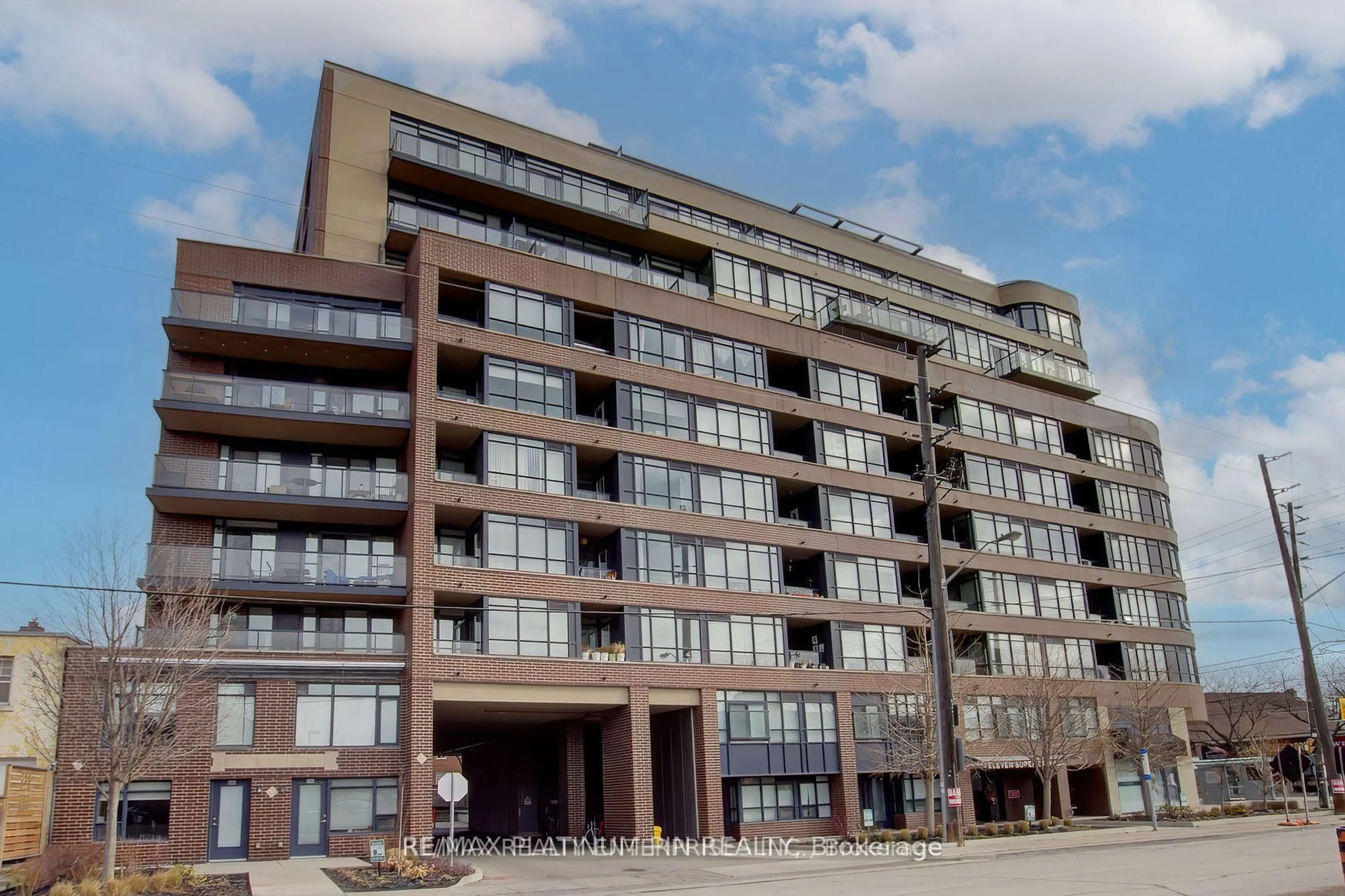 Unknown for 11 Superior Ave #812, Toronto Ontario M8V 0A7