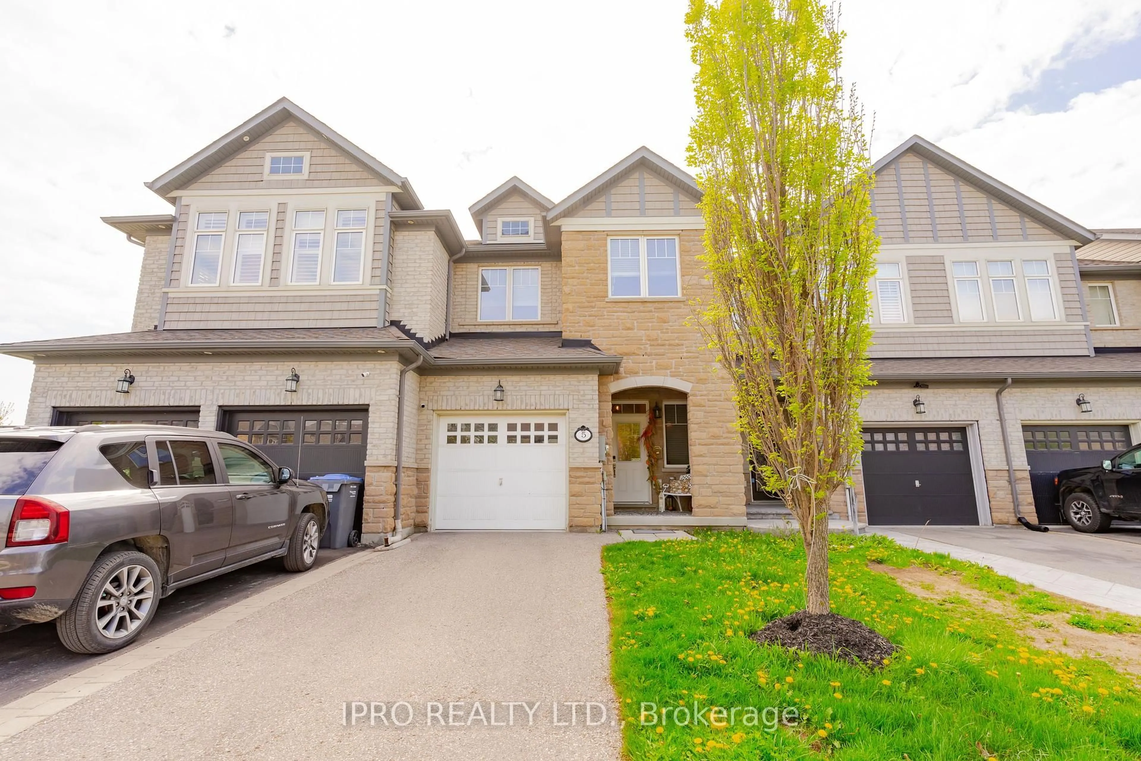 Unknown for 5 Stowmarket St, Caledon Ontario L7C 3Y5