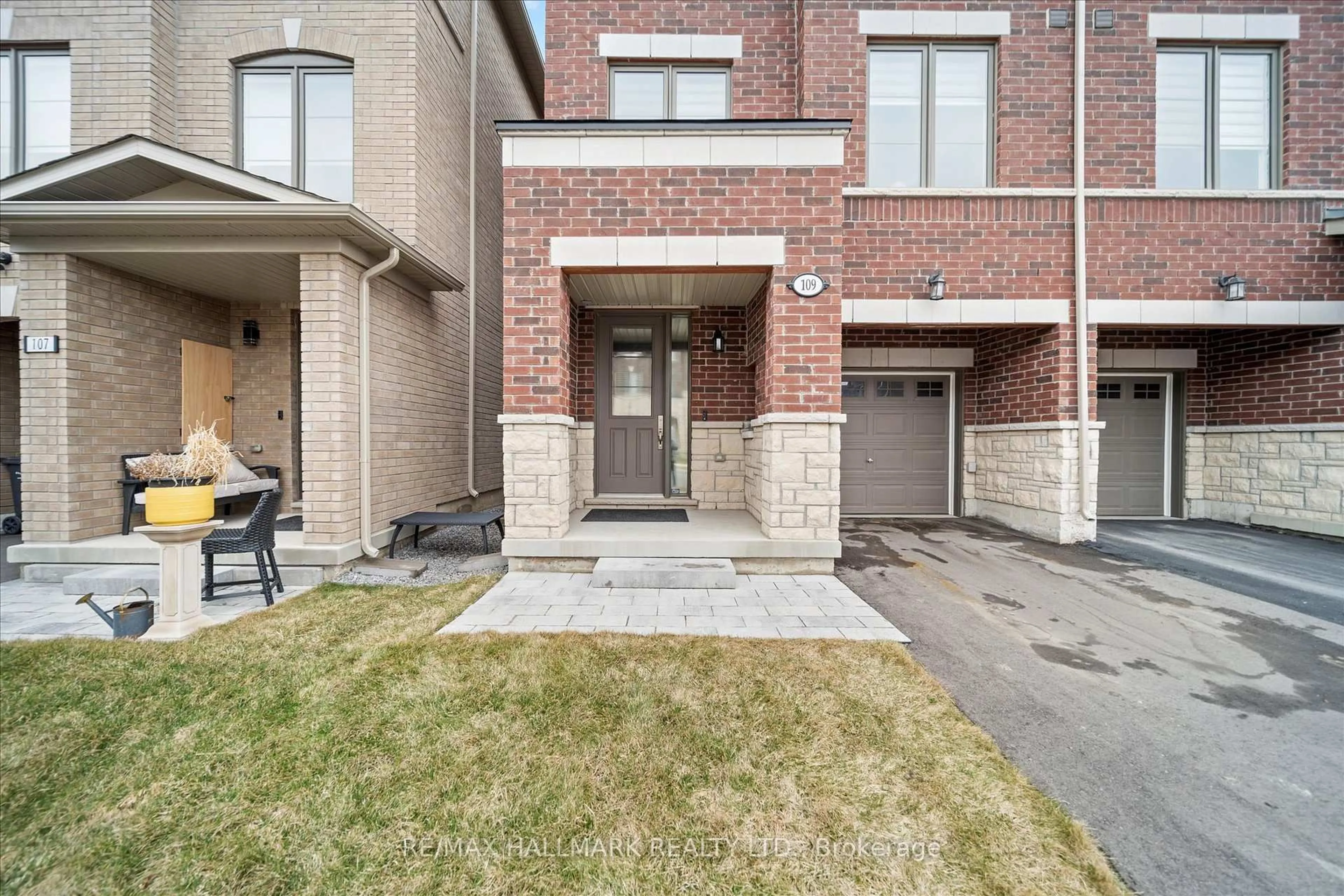Home with brick exterior material, street for 109 Halliford Pl, Brampton Ontario L6P 4N6