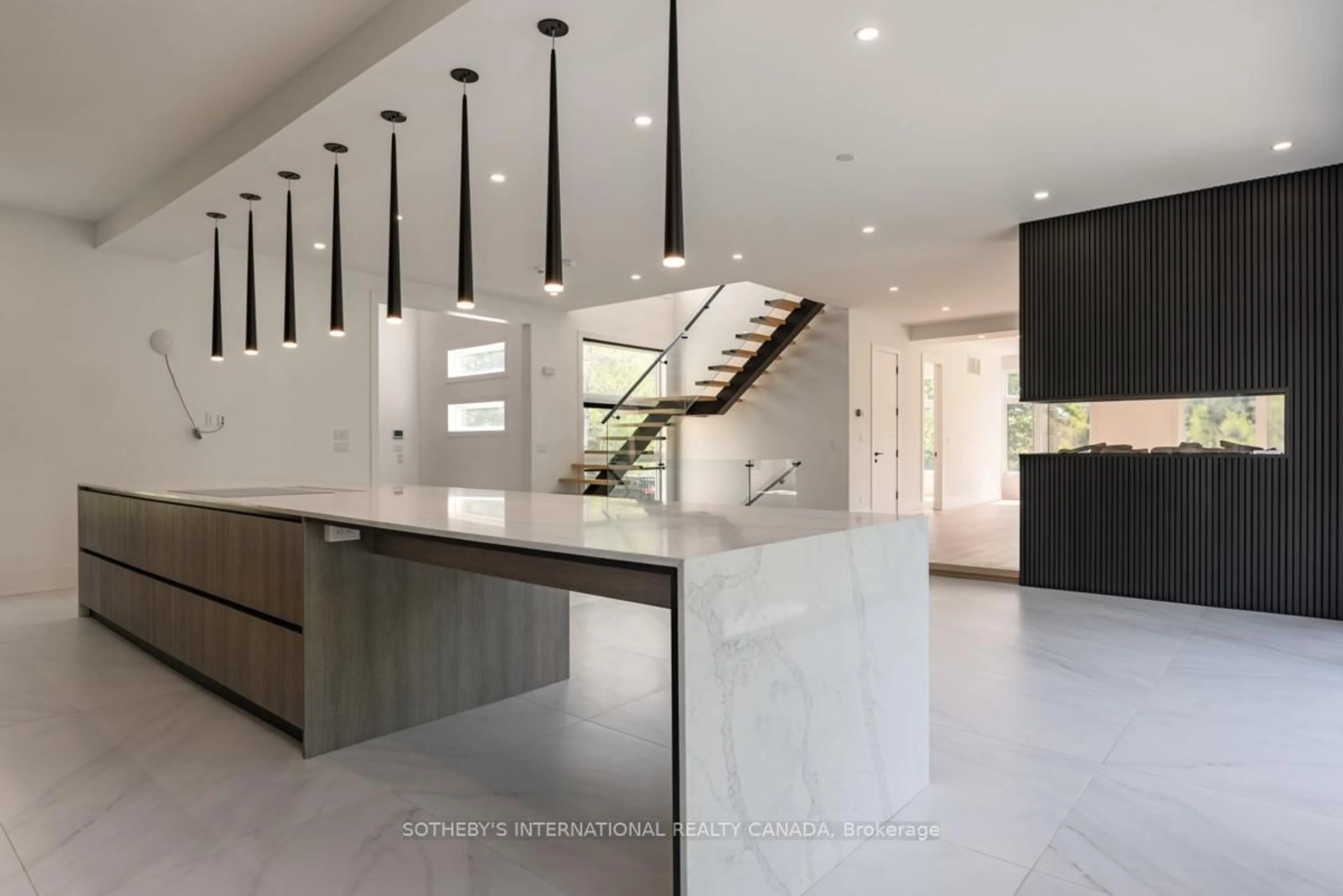 Contemporary kitchen, ceramic/tile floor for 15206 Bramalea Rd, Caledon Ontario L7C 2P8