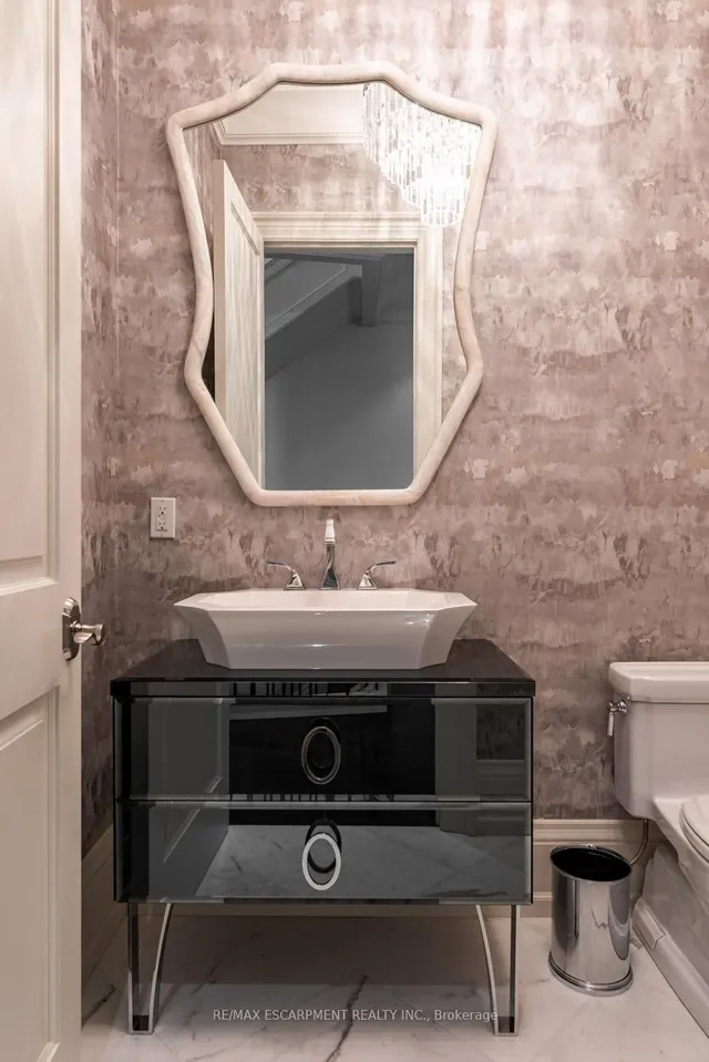 Additional property image - 4472 ESCARPMENT Dr
