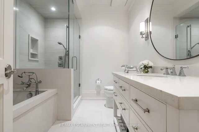 Additional property image - 4472 ESCARPMENT Dr
