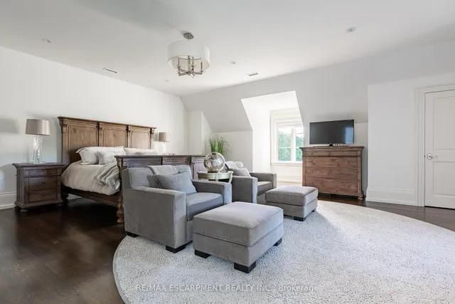 Additional property image - 4472 ESCARPMENT Dr