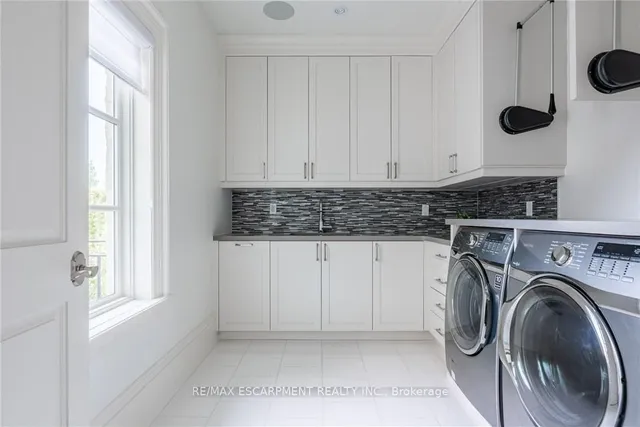 Additional property image - 4472 ESCARPMENT Dr