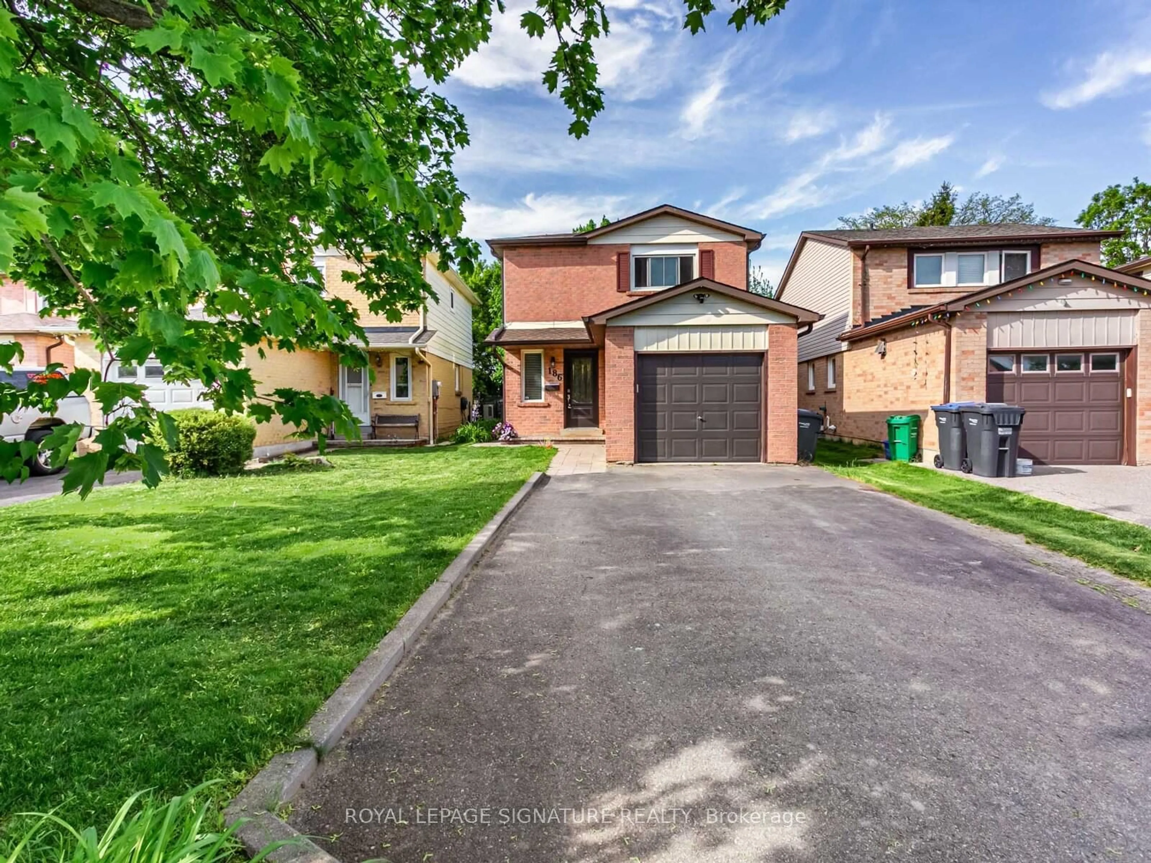 A pic from outside/outdoor area/front of a property/back of a property/a pic from drone, street for 186 Martindale Cres, Brampton Ontario L6X 2V2
