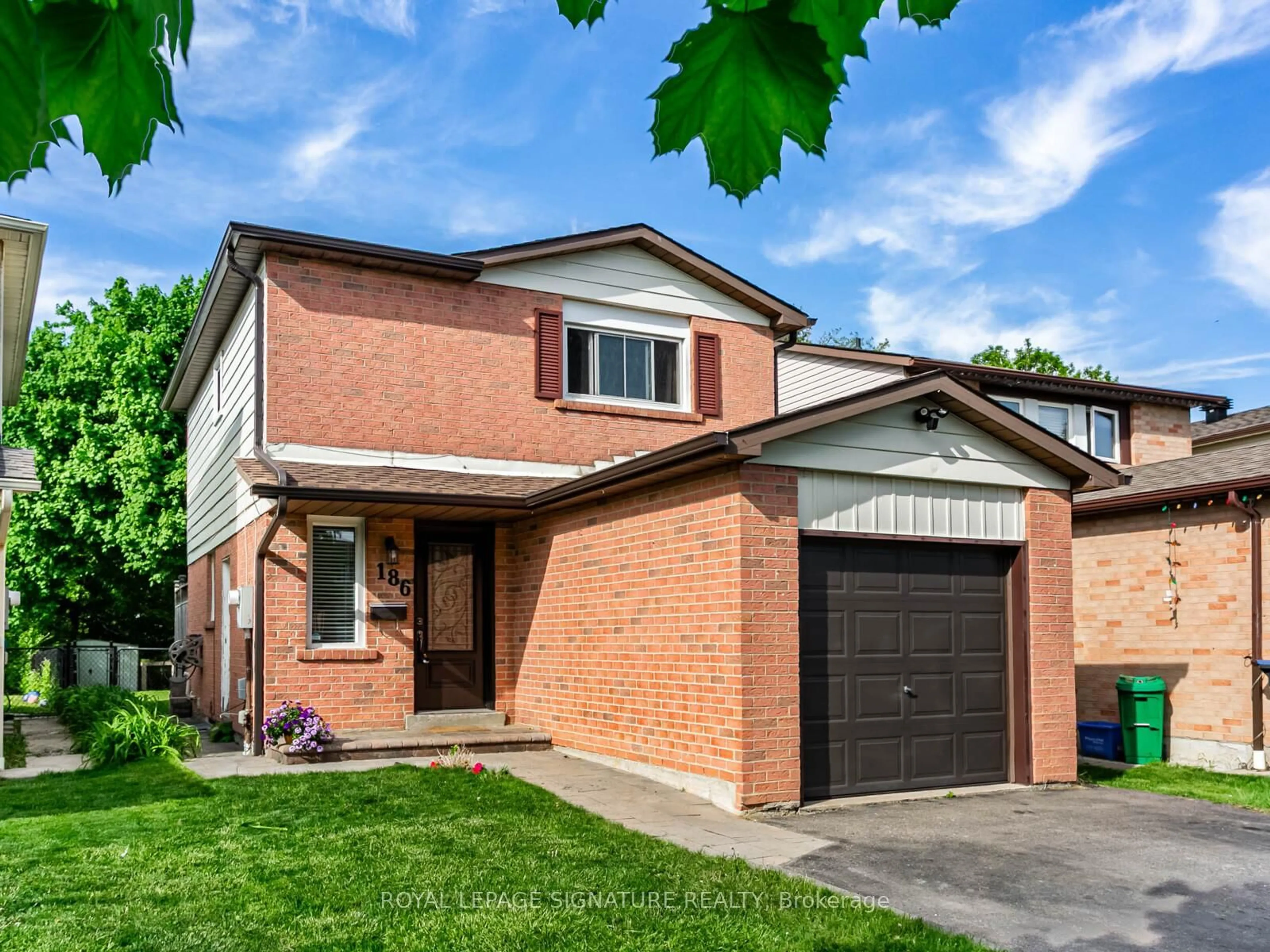 Home with brick exterior material, street for 186 Martindale Cres, Brampton Ontario L6X 2V2