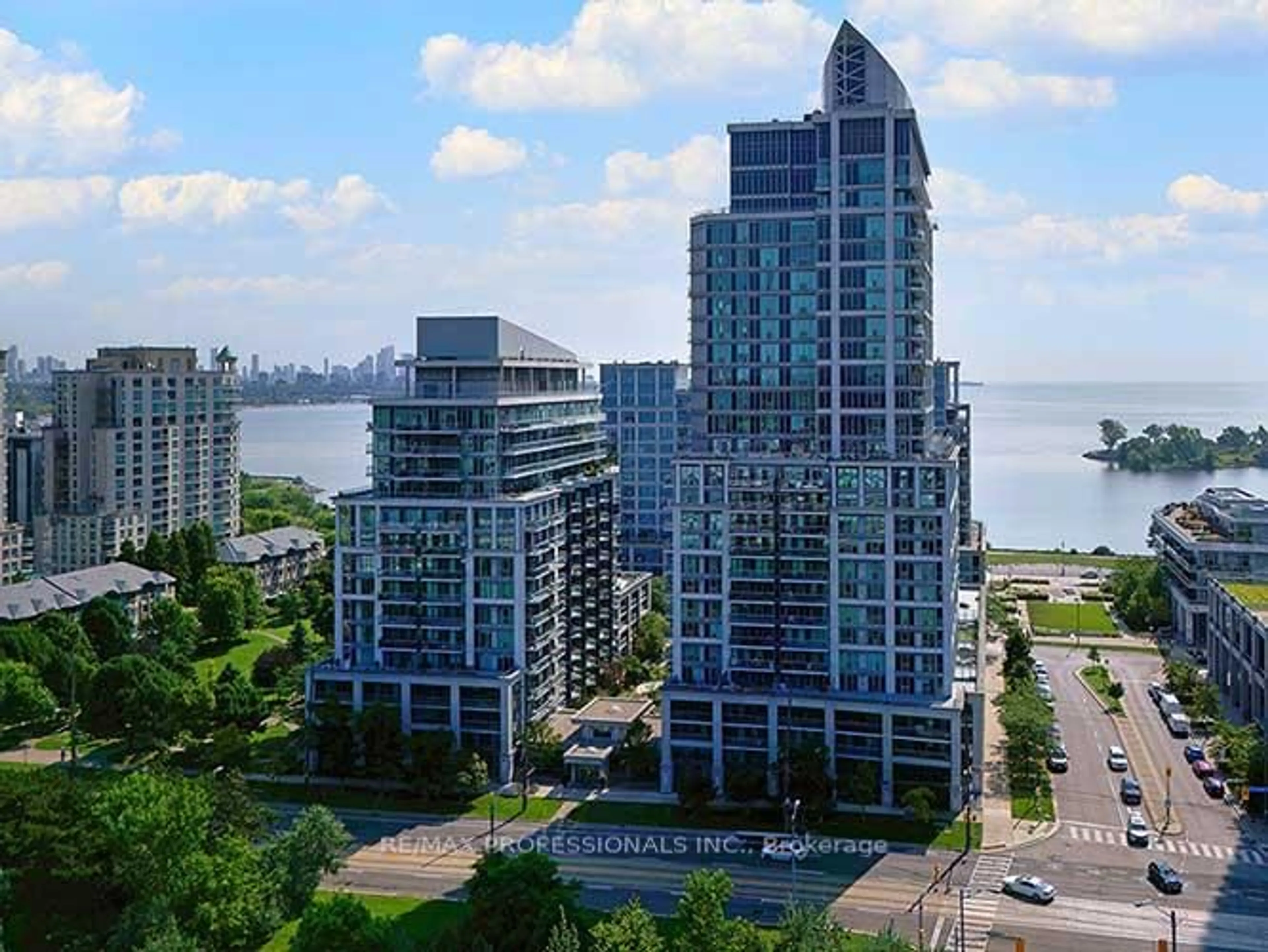 A pic from outside/outdoor area/front of a property/back of a property/a pic from drone, unknown for 2121 Lake Shore Blvd #1203, Toronto Ontario M8V 4E9