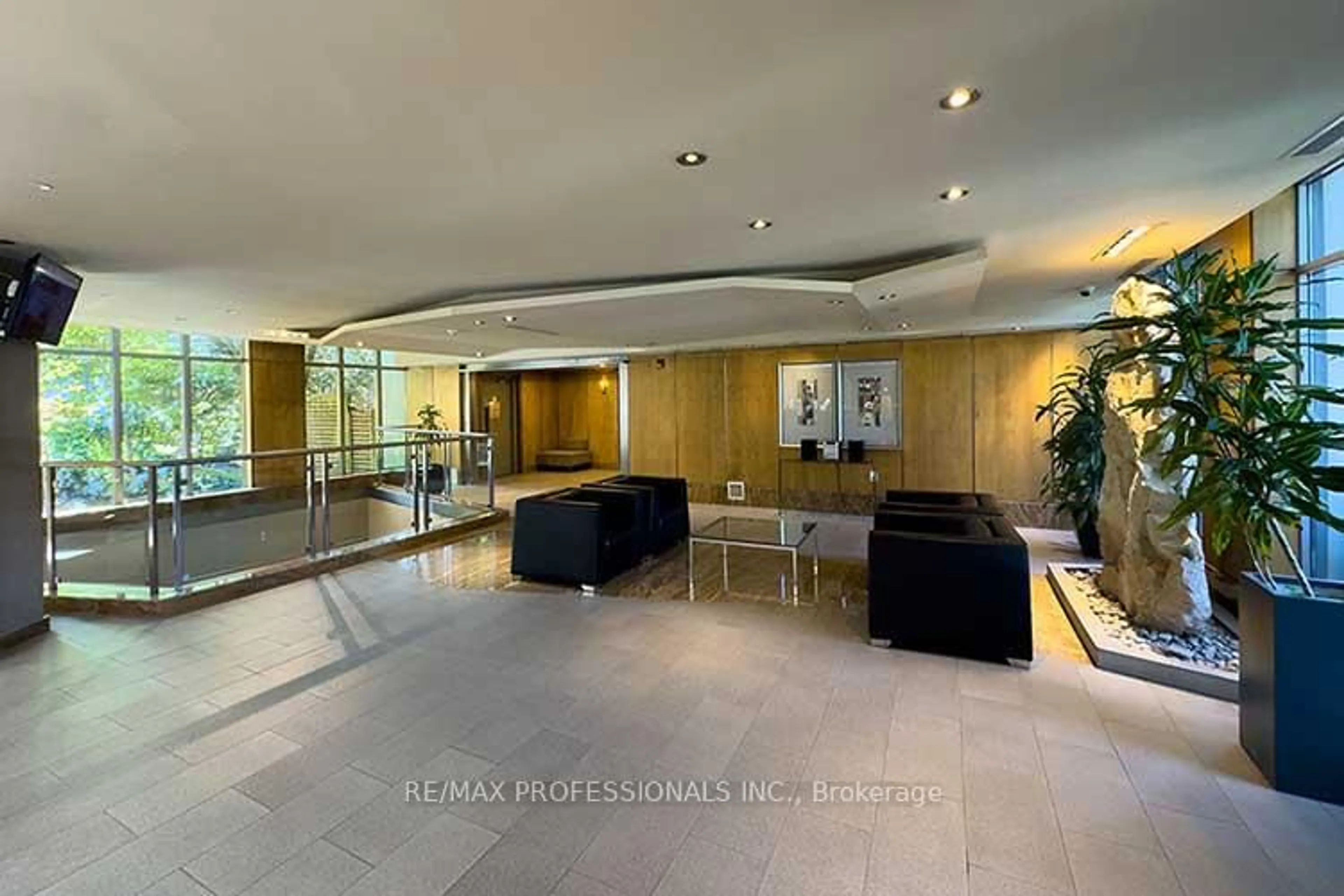 Lobby for 2121 Lake Shore Blvd #1203, Toronto Ontario M8V 4E9