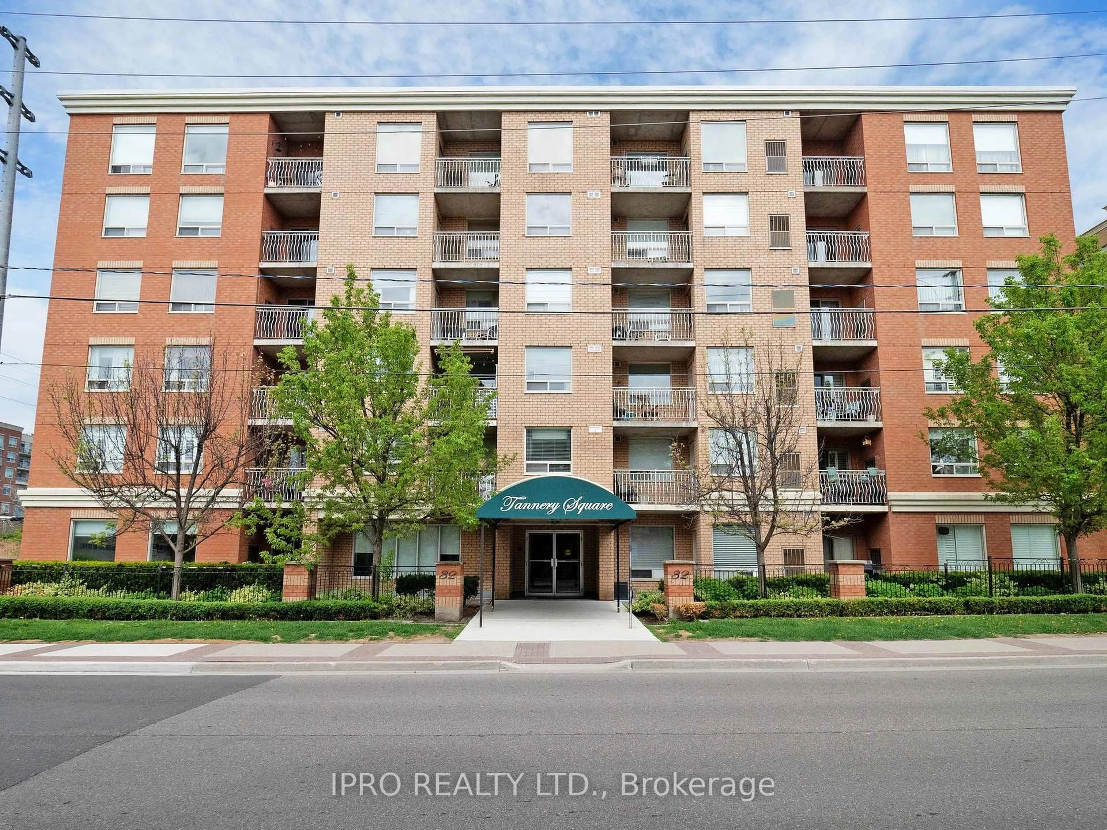 Unknown for 32 Tannery St #502, Mississauga Ontario L5M 6T6