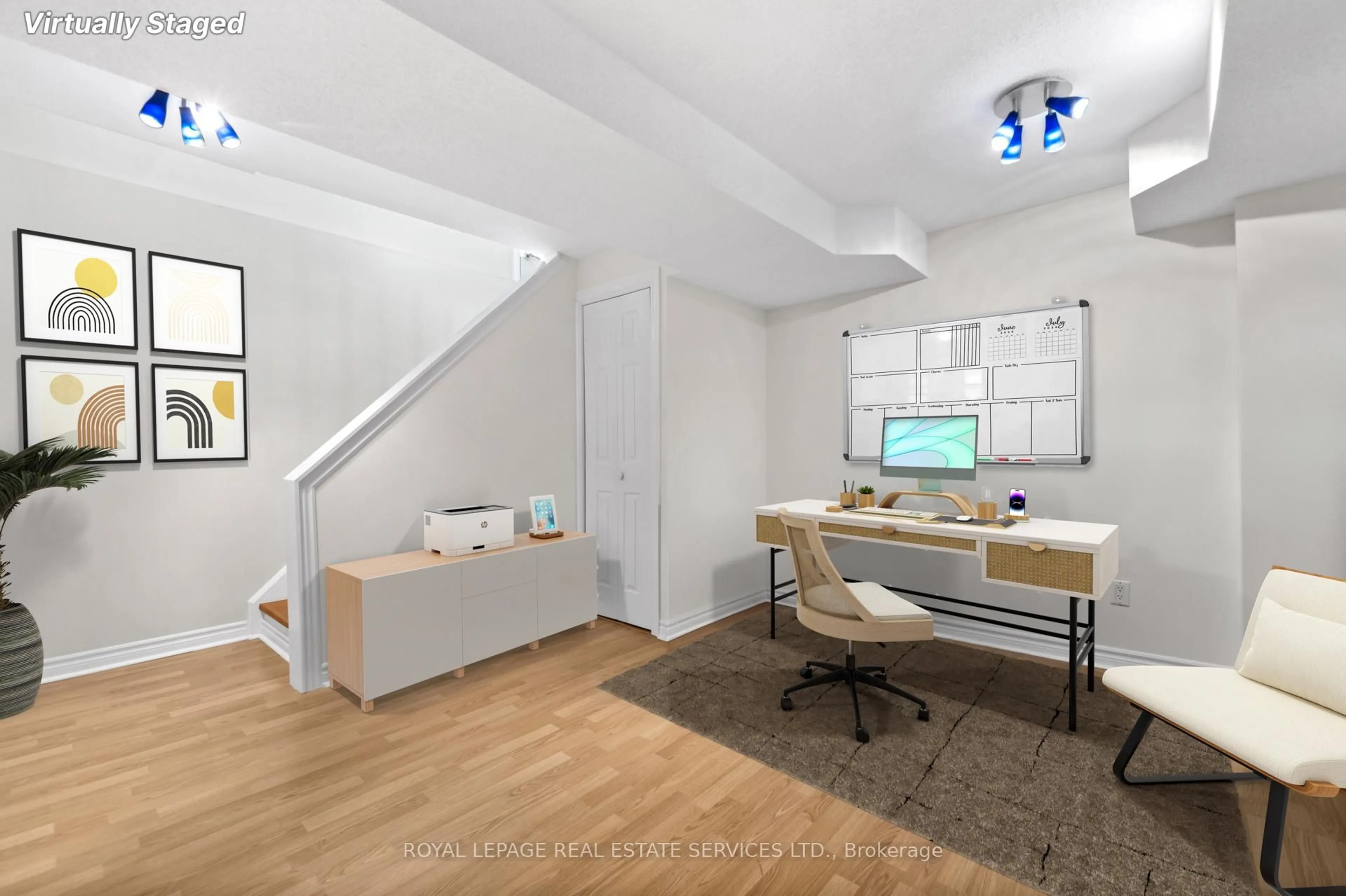 A pic of a room for 1074 Bradbury Chse, Mississauga Ontario L5V 1J7