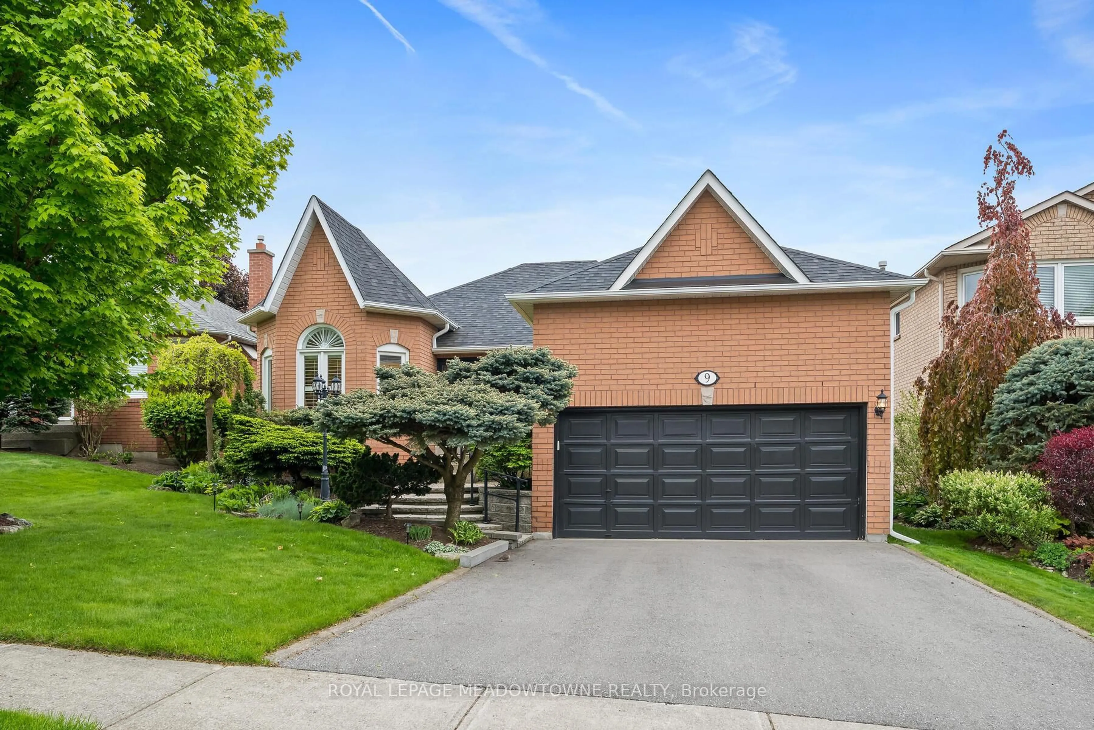 Home with brick exterior material, street for 9 Gollop Cres, Halton Hills Ontario L7G 5P1