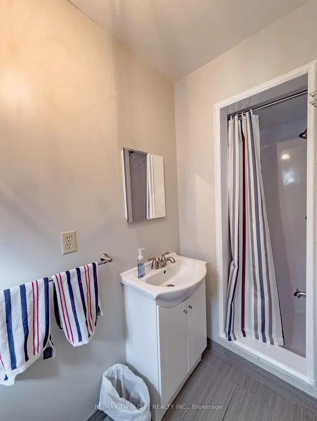 Additional property image - 20 Manorcrest St