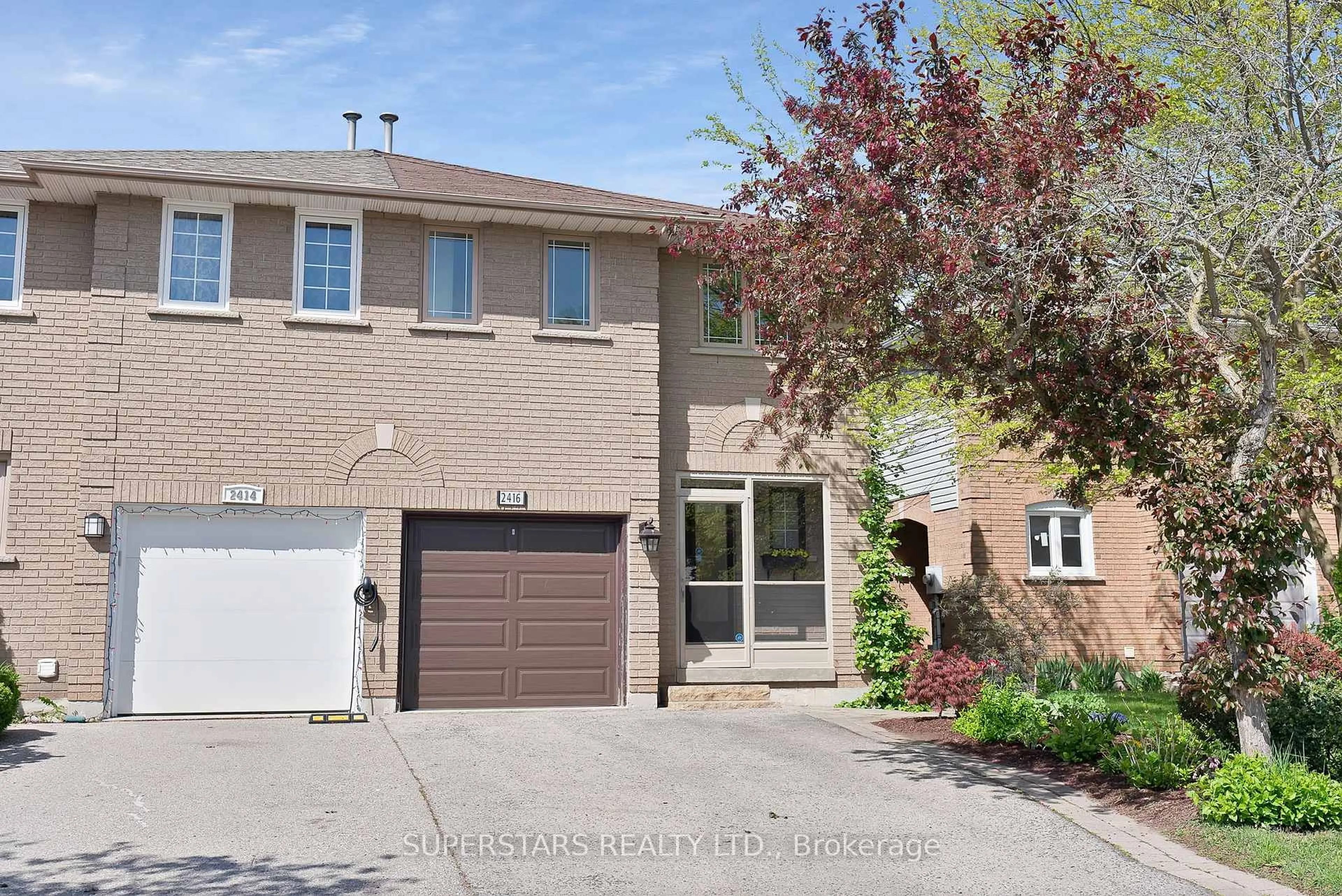Home with brick exterior material, street for 2416 Susquehanna Crt, Oakville Ontario L6H 5Y8