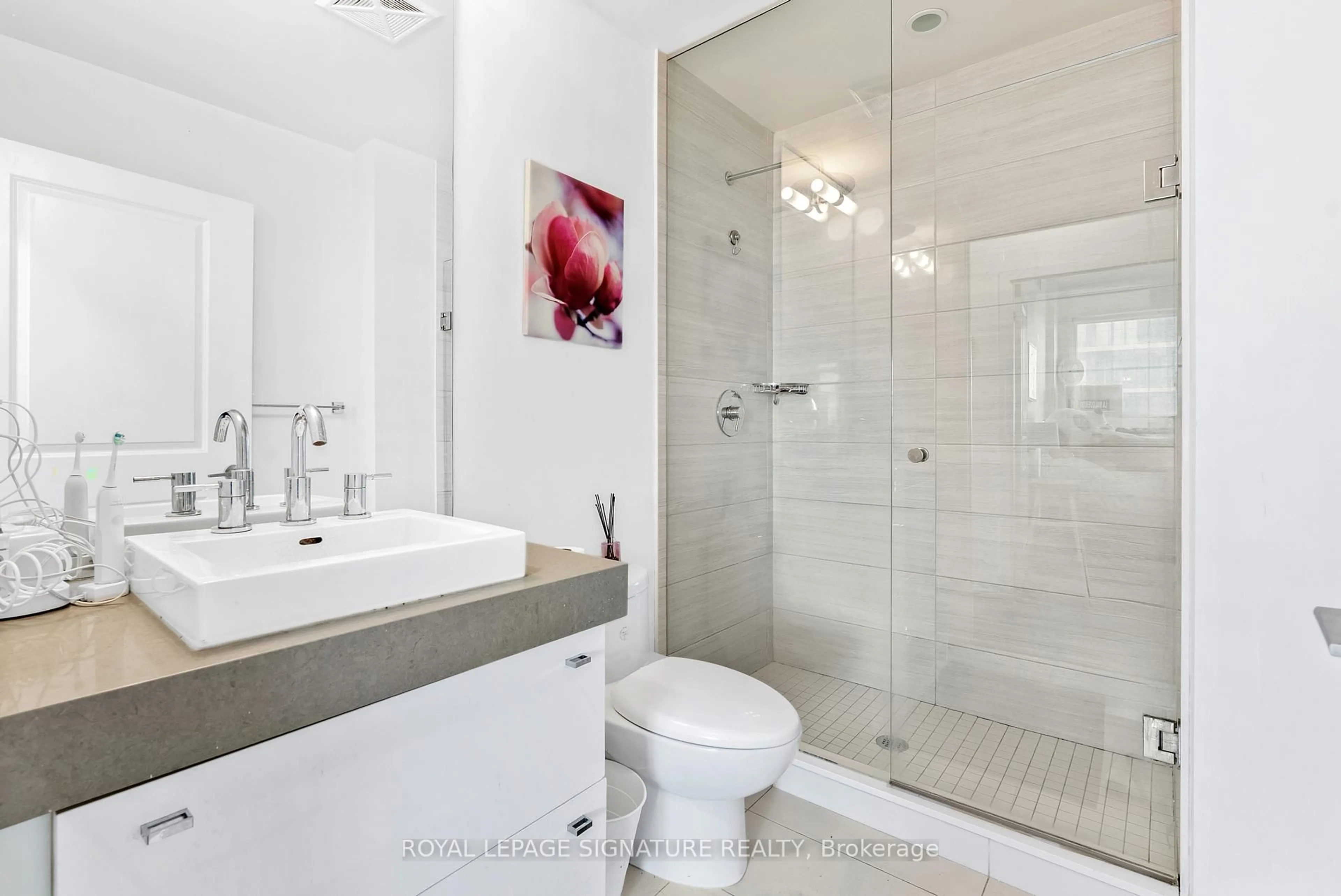 Contemporary bathroom, ceramic/tile floor for 33 Shore Breeze Dr #1303, Toronto Ontario M8V 0G1
