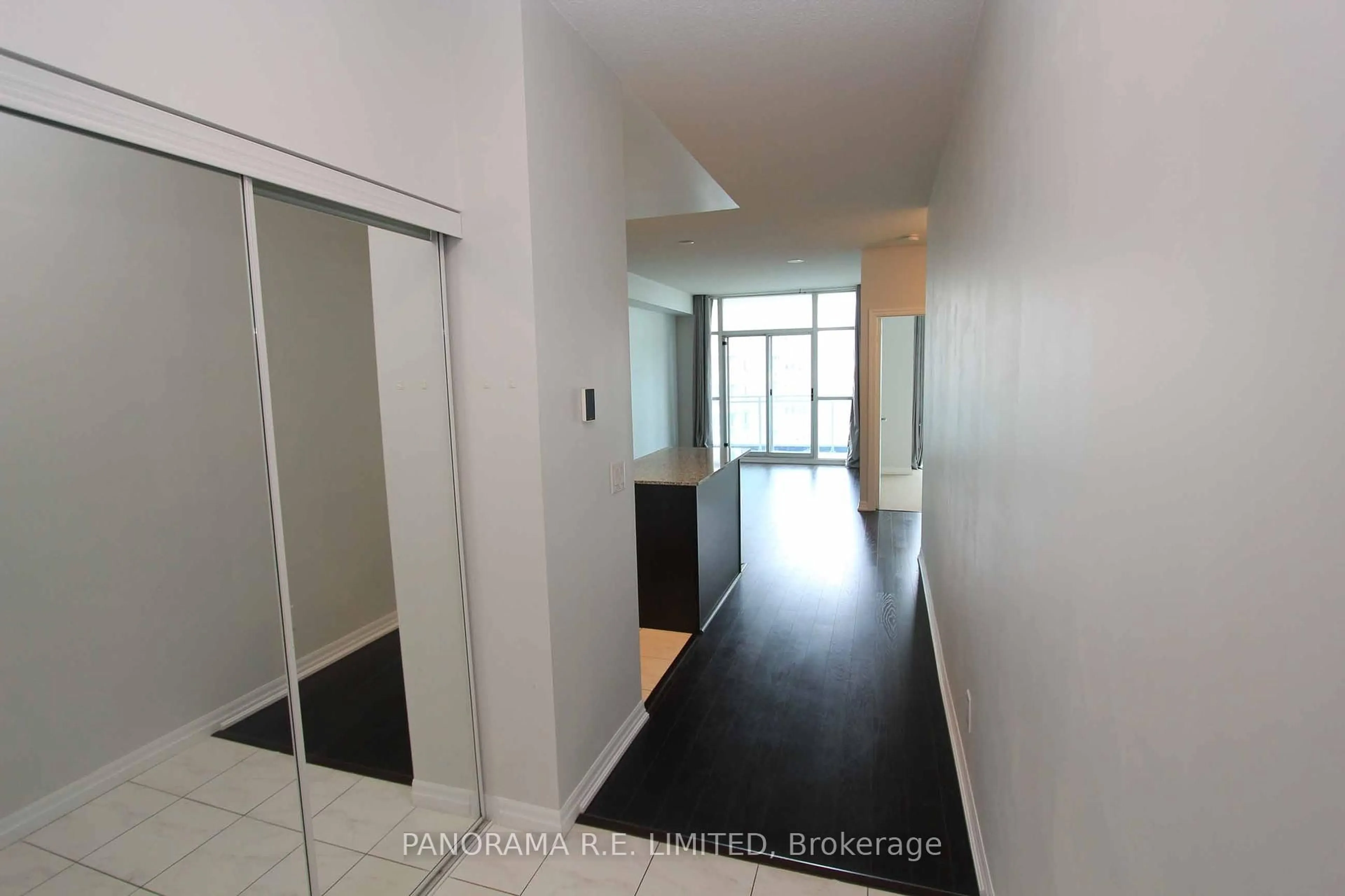 Unknown for 223 Webb Dr #2408, Mississauga Ontario L5B 0E8