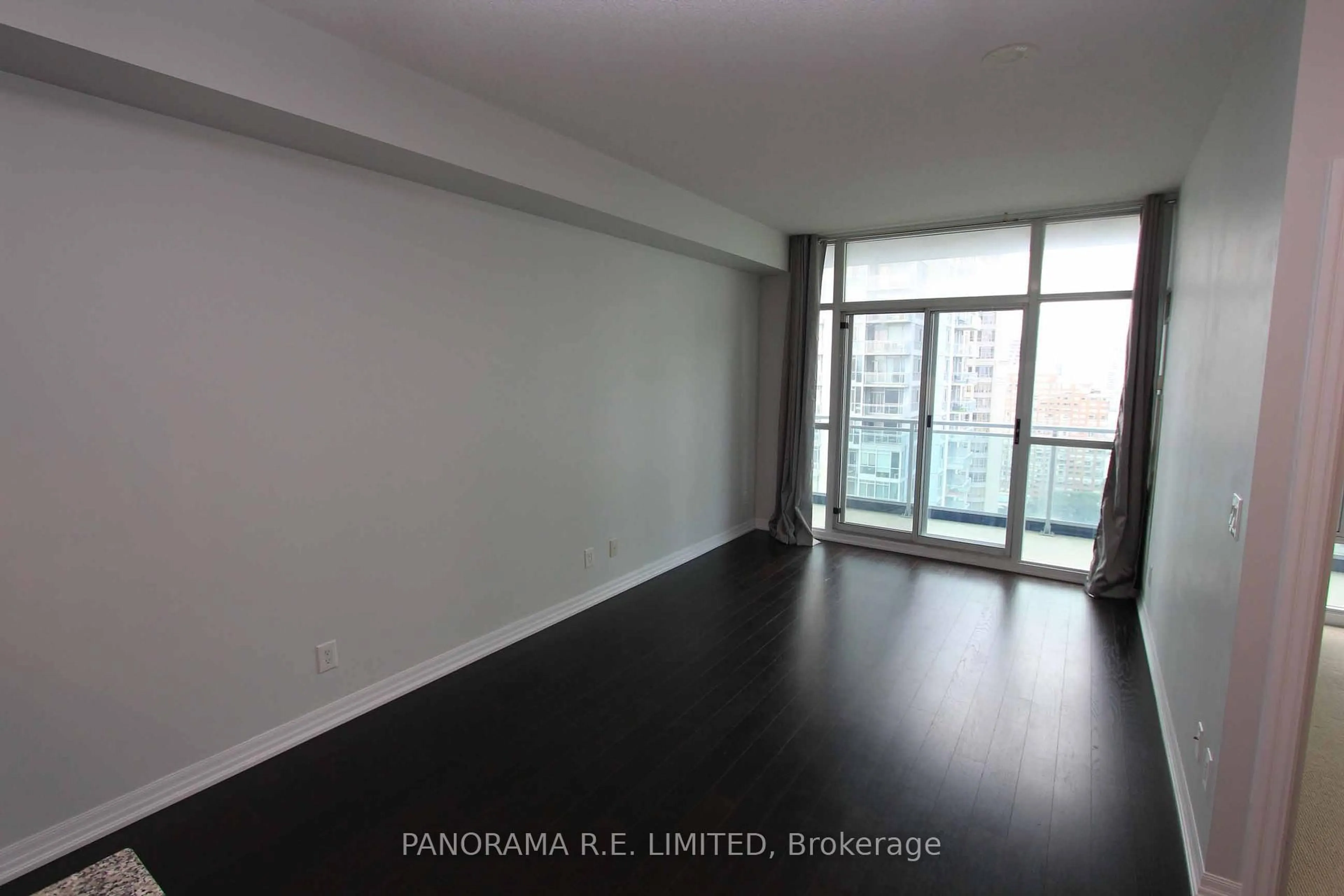 A pic of a room for 223 Webb Dr #2408, Mississauga Ontario L5B 0E8