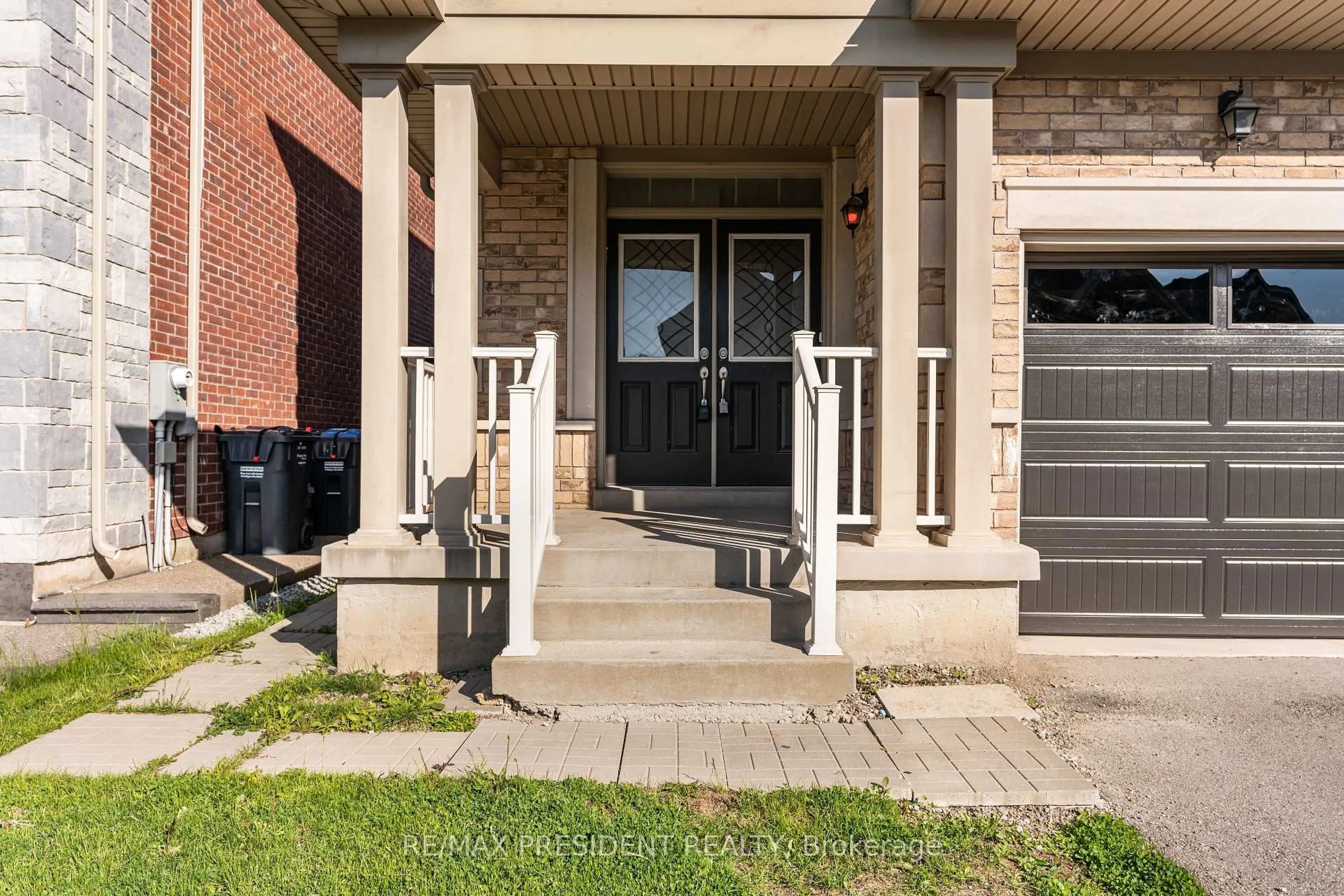 Unknown for 41 Bassett Cres, Brampton Ontario L6X 5G1