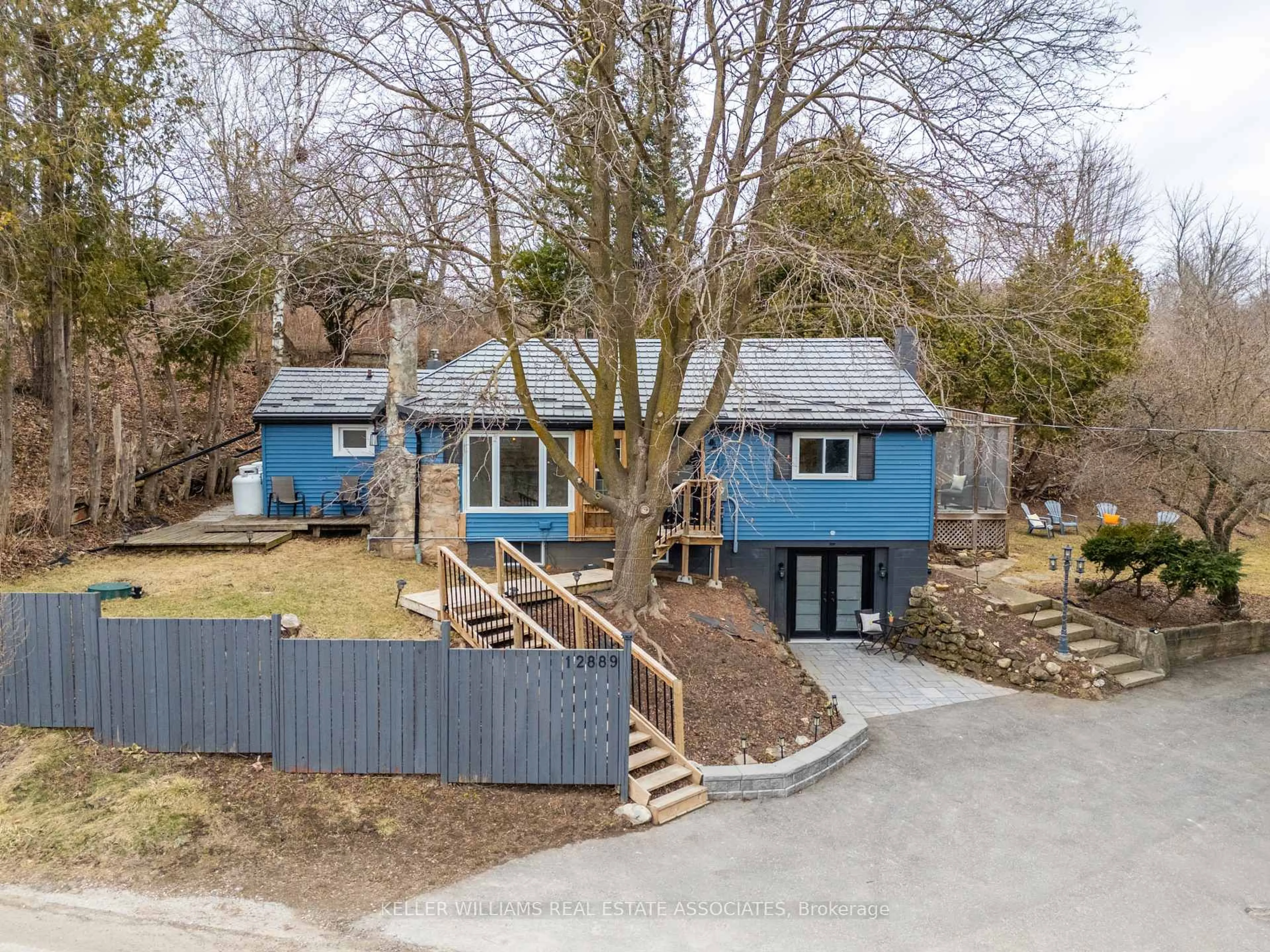 A pic from outside/outdoor area/front of a property/back of a property/a pic from drone, street for 12889 Third Line, Halton Hills Ontario L7J 2M1