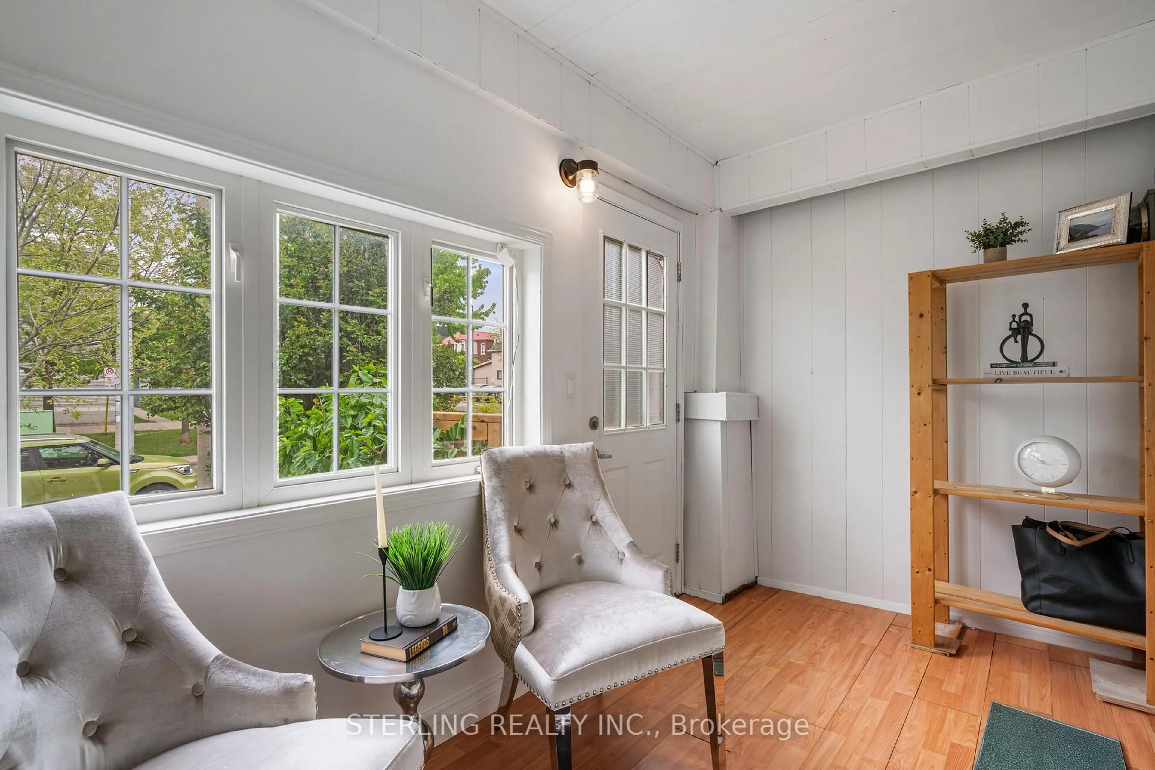 Living room with furniture, unknown for 13 Auburn Ave, Toronto Ontario M6H 2L6