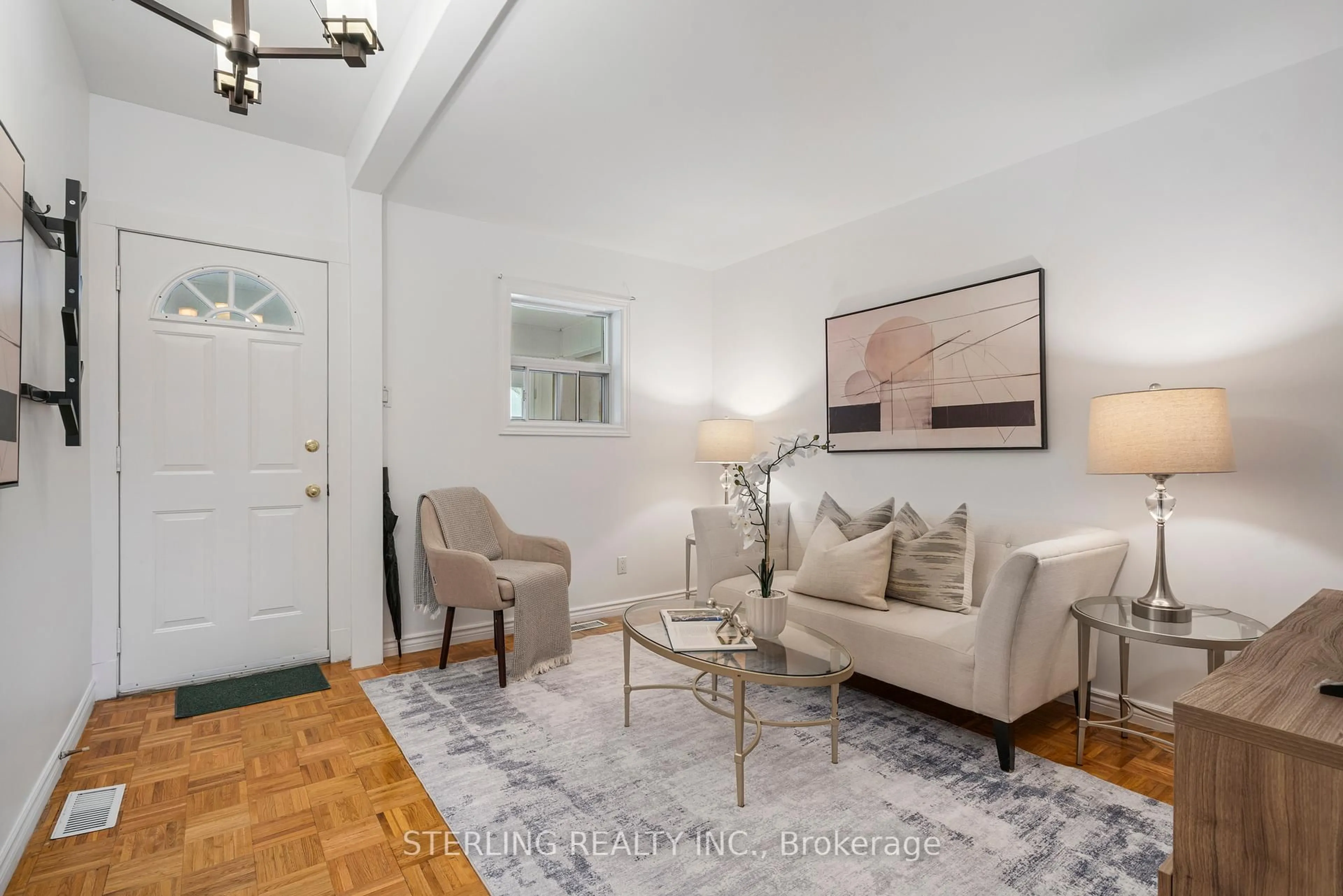 Living room with furniture, unknown for 13 Auburn Ave, Toronto Ontario M6H 2L6