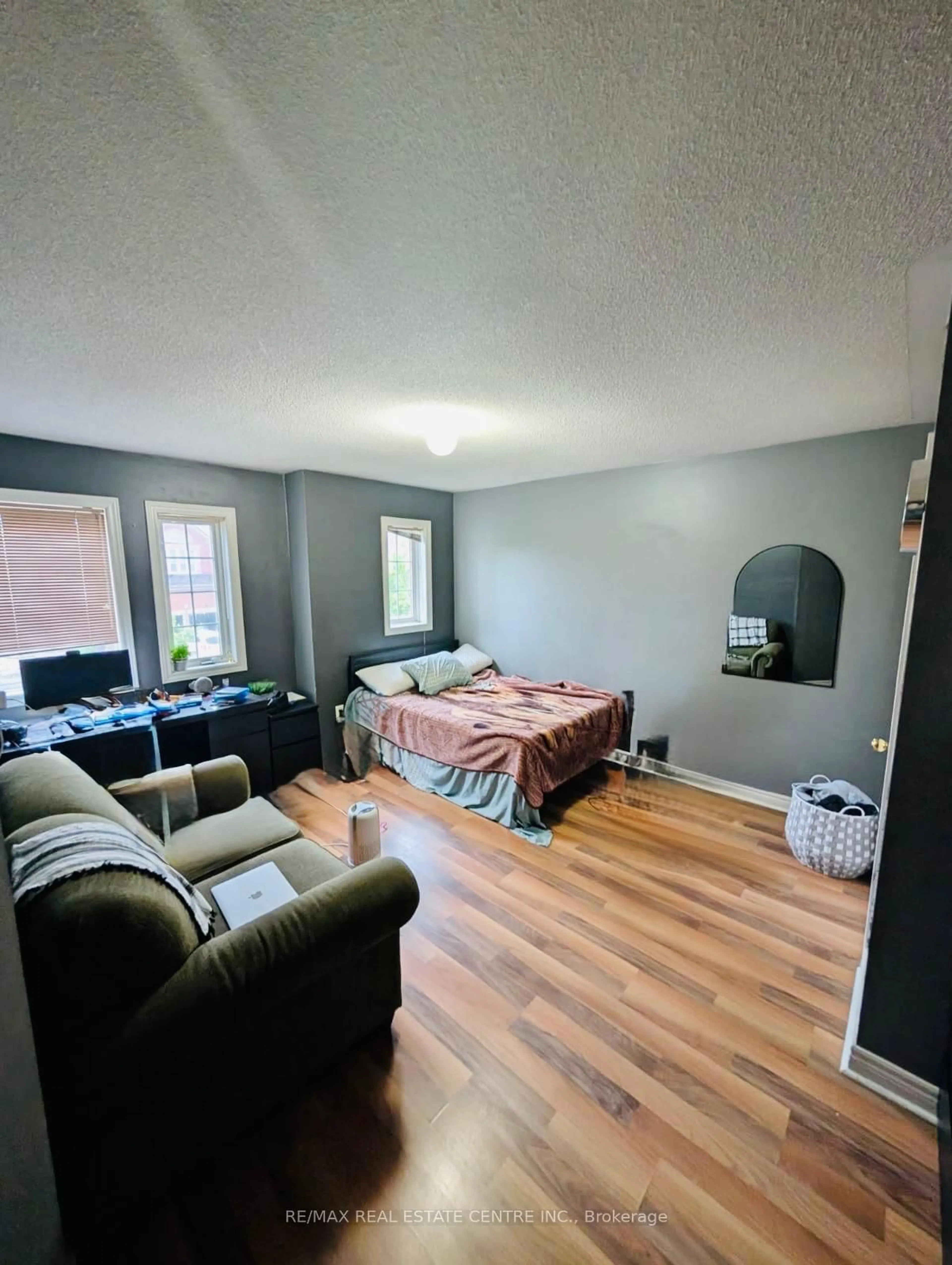 A pic of a room for 169 COOKE Cres, Milton Ontario L9T 6E5
