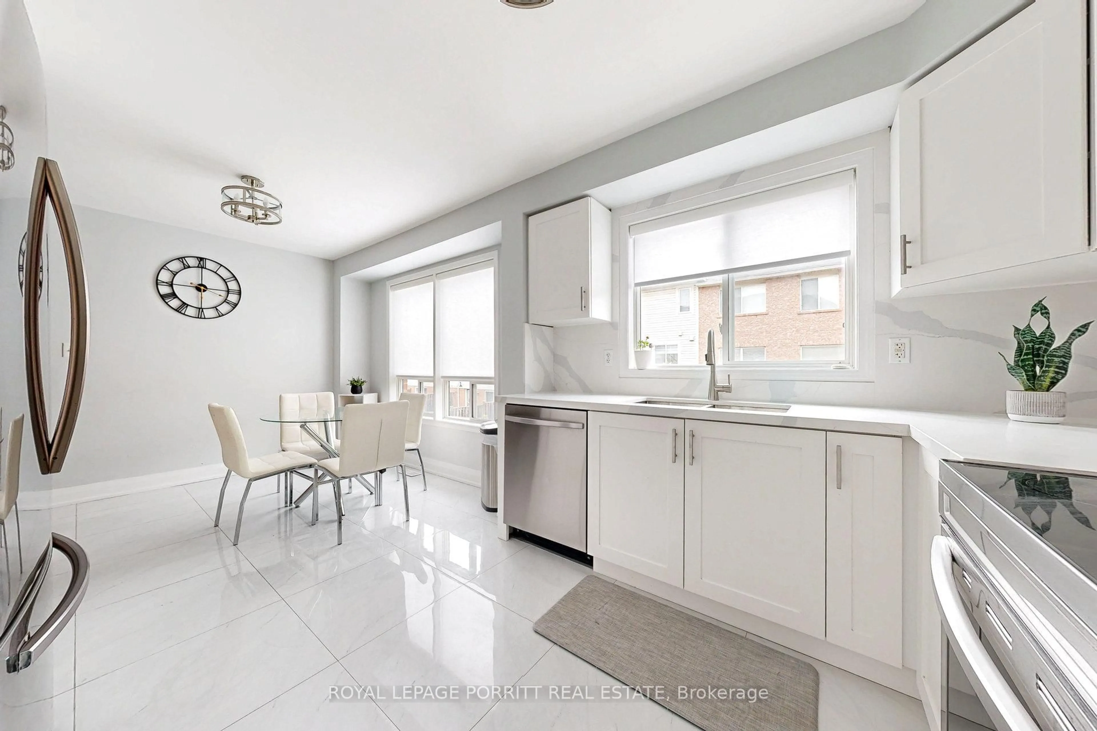 Open concept kitchen, ceramic/tile floor for 151 Decker Hollow Circ, Brampton Ontario L6X 0L4